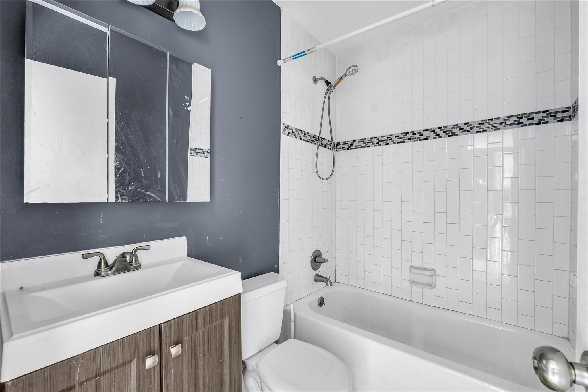 Azul at Kimberly Lakes - Residential Lease