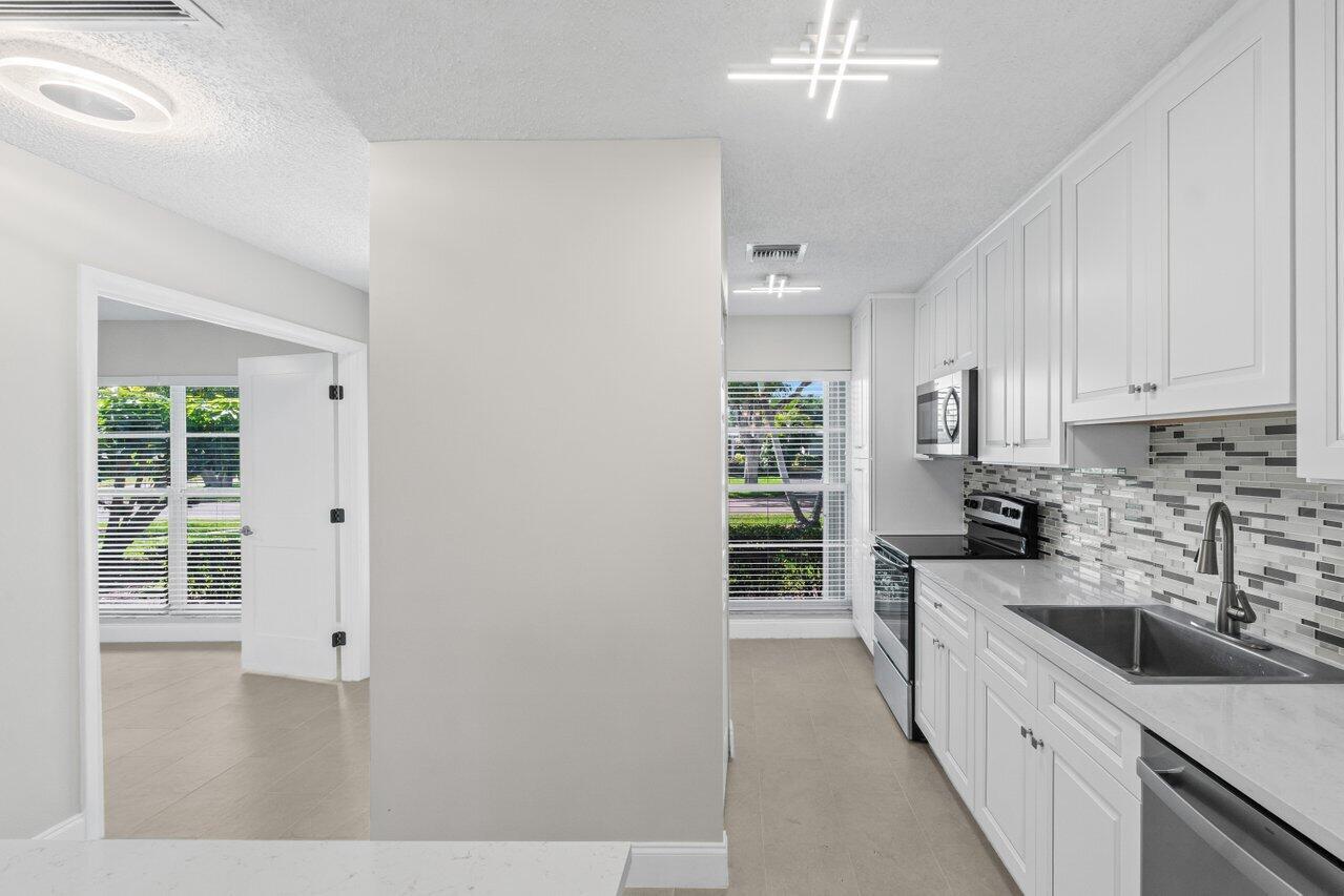 2501 Del Aire Boulevard 20-B