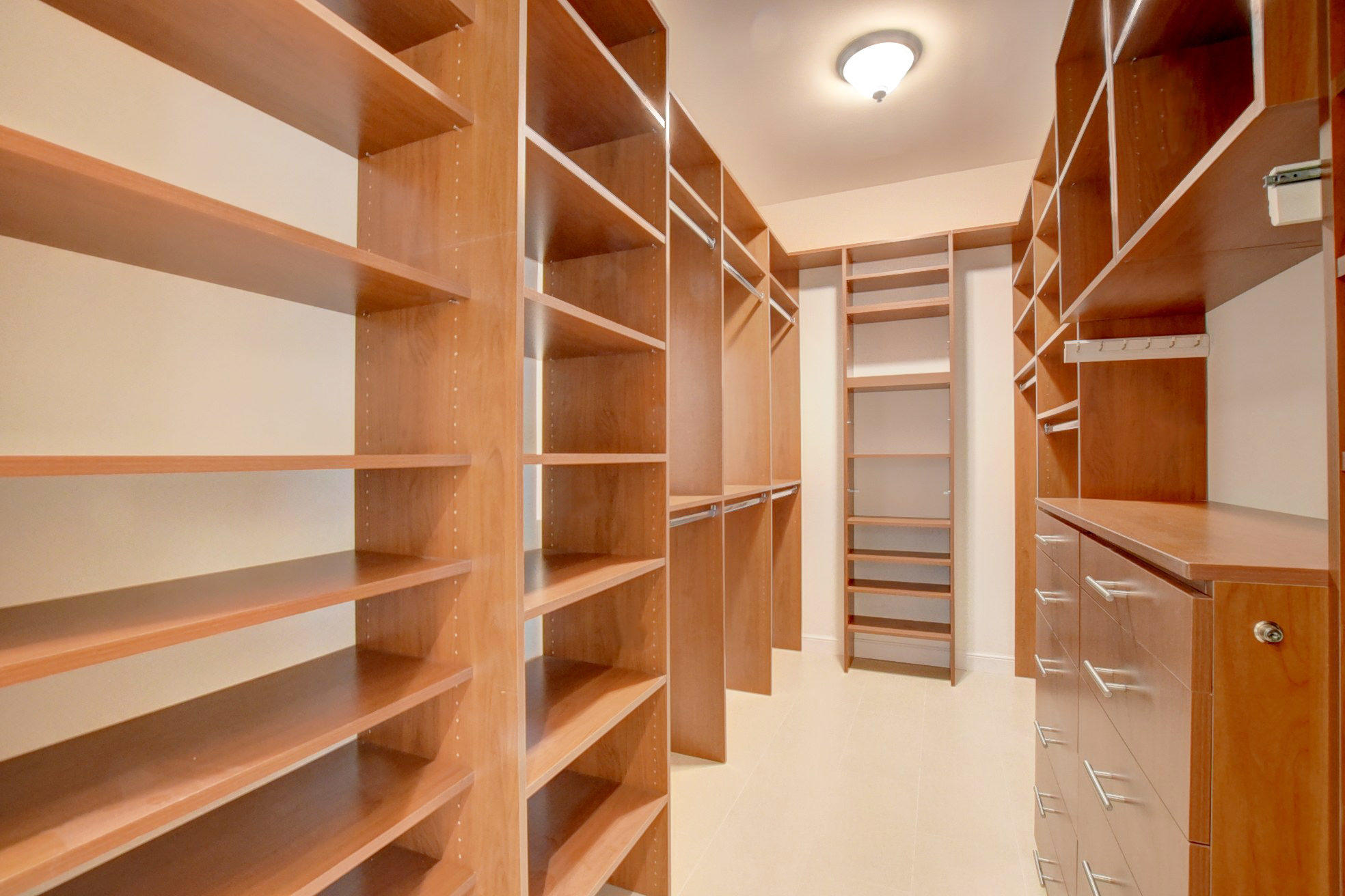 IMPERIAL ROYALE AT BOCA POINTE CONDO - Residential