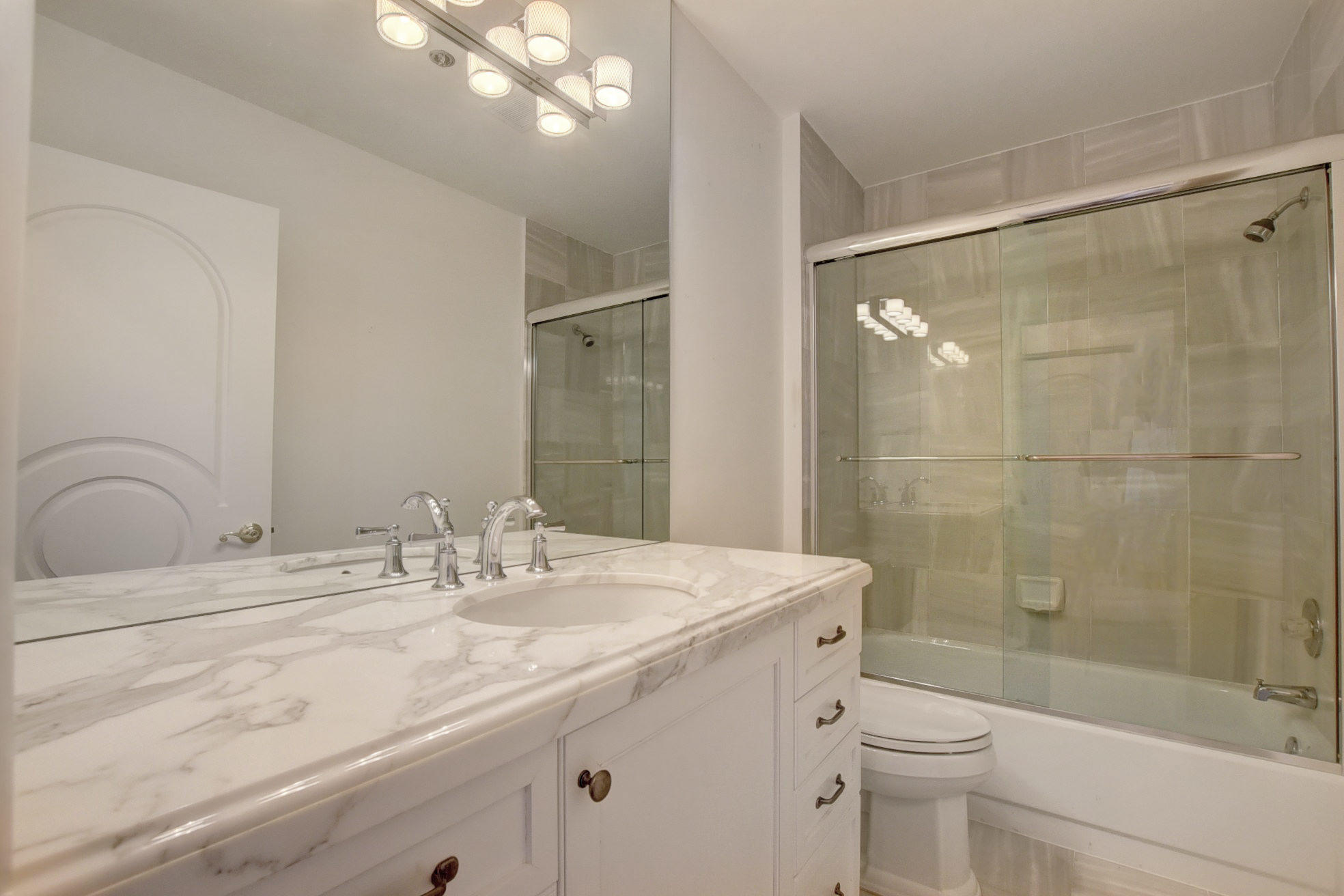 IMPERIAL ROYALE AT BOCA POINTE CONDO - Residential