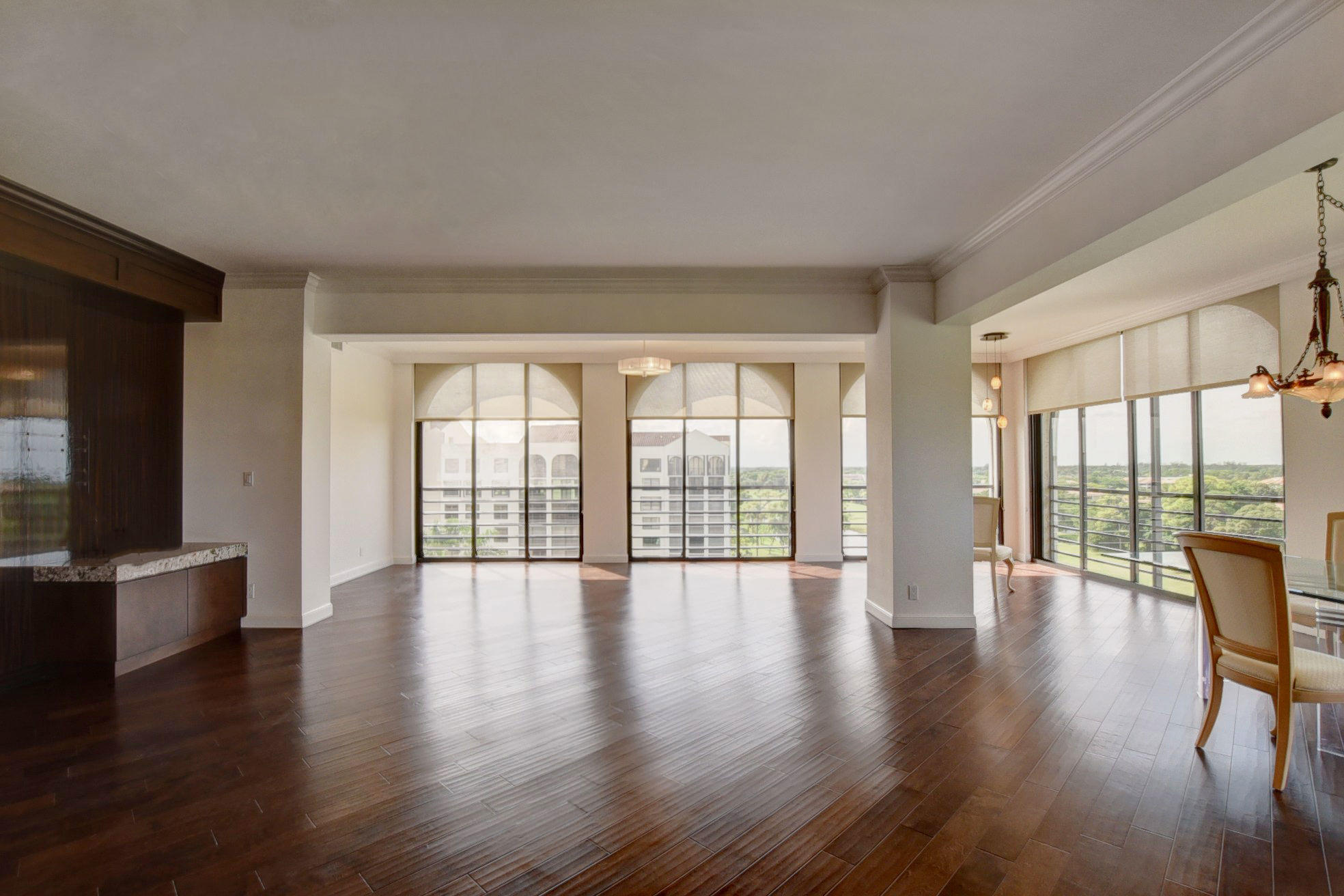 IMPERIAL ROYALE AT BOCA POINTE CONDO - Residential