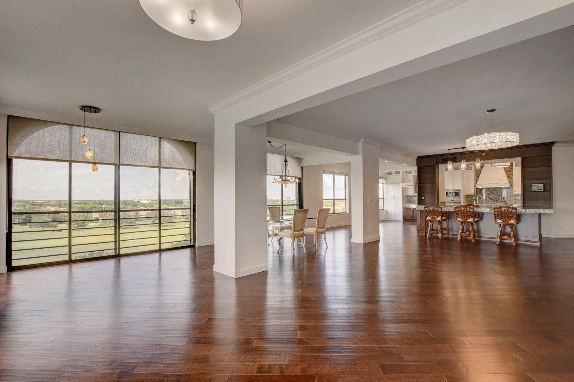 IMPERIAL ROYALE AT BOCA POINTE CONDO - Residential