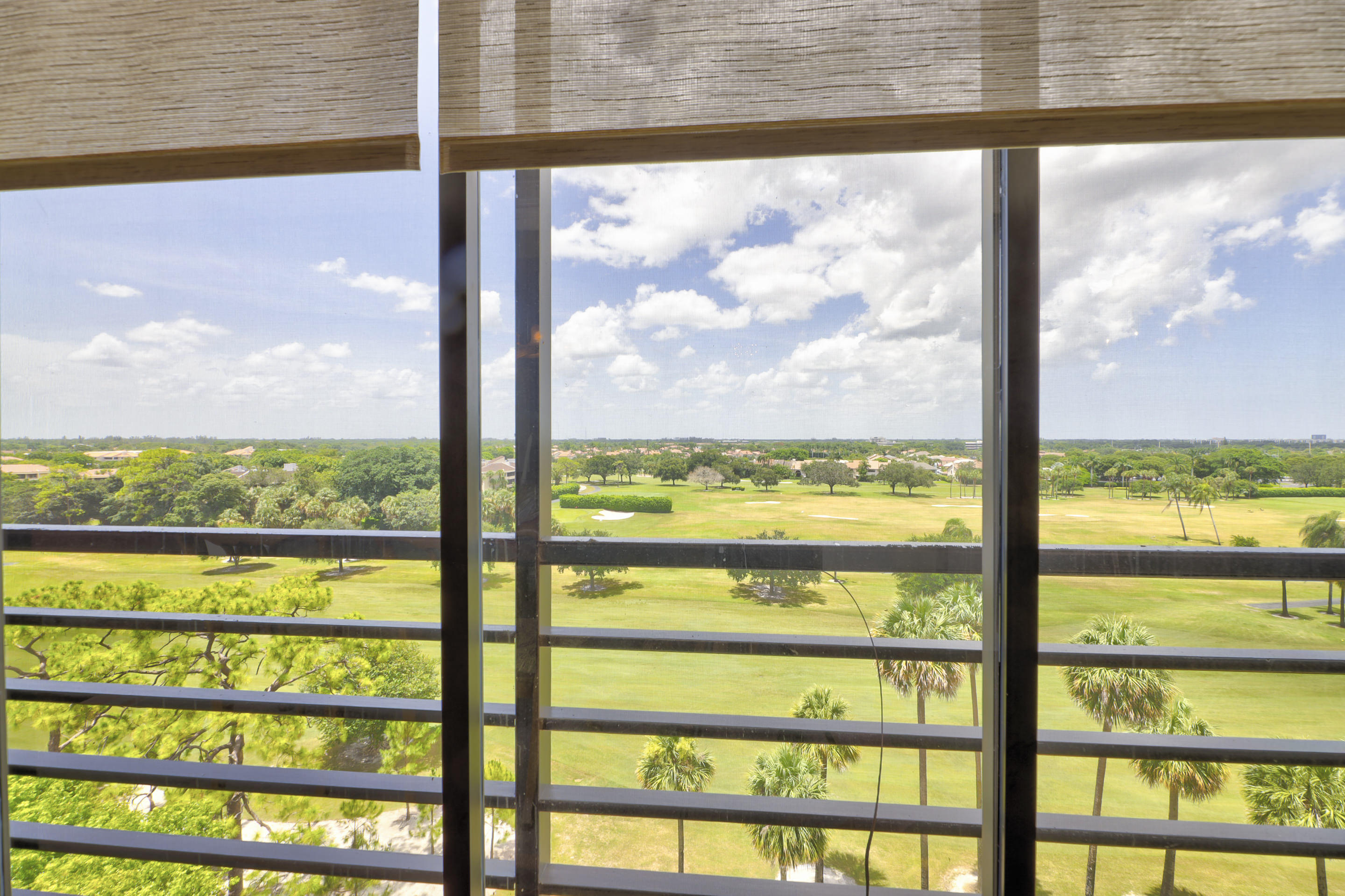 IMPERIAL ROYALE AT BOCA POINTE CONDO - Residential