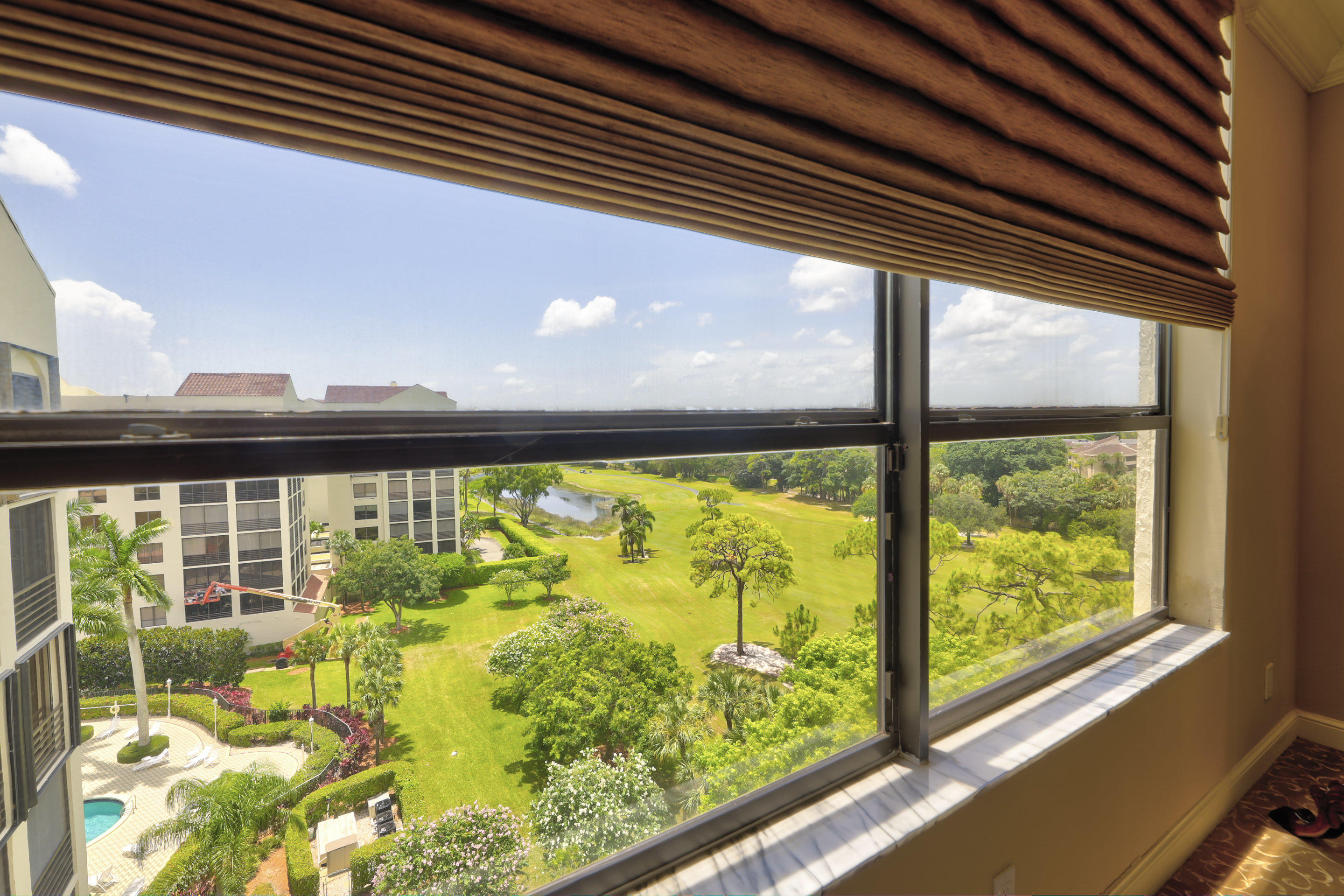 IMPERIAL ROYALE AT BOCA POINTE CONDO - Residential