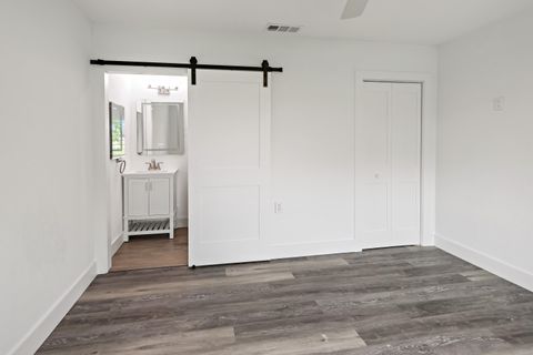 Tiny photo for 768 22nd Place, Vero Beach, FL 32960 (MLS # B26036201)
