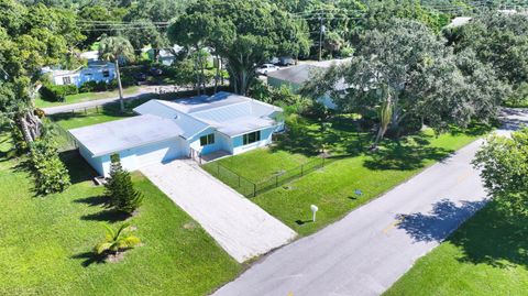 Tiny photo for 768 22nd Place, Vero Beach, FL 32960 (MLS # B26036201)