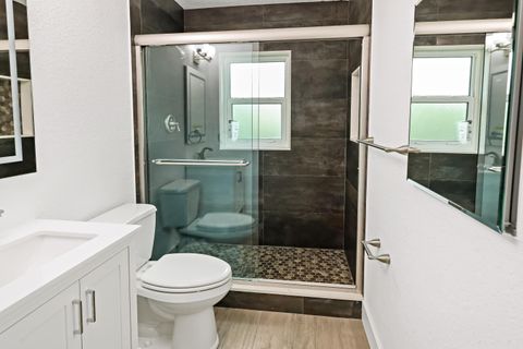 Tiny photo for 768 22nd Place, Vero Beach, FL 32960 (MLS # B26036201)