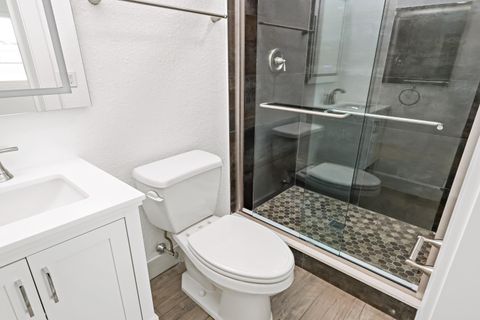 Tiny photo for 768 22nd Place, Vero Beach, FL 32960 (MLS # B26036201)