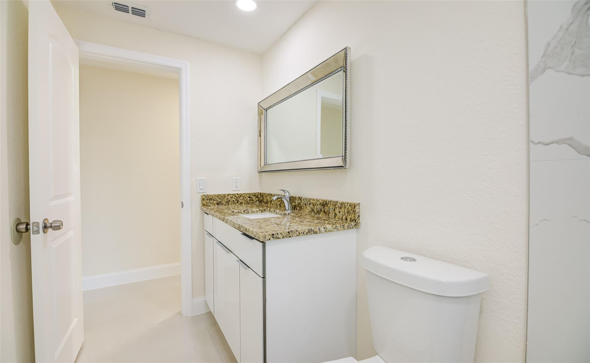 CHURCHILL DOWNS SUB - Residential Lease