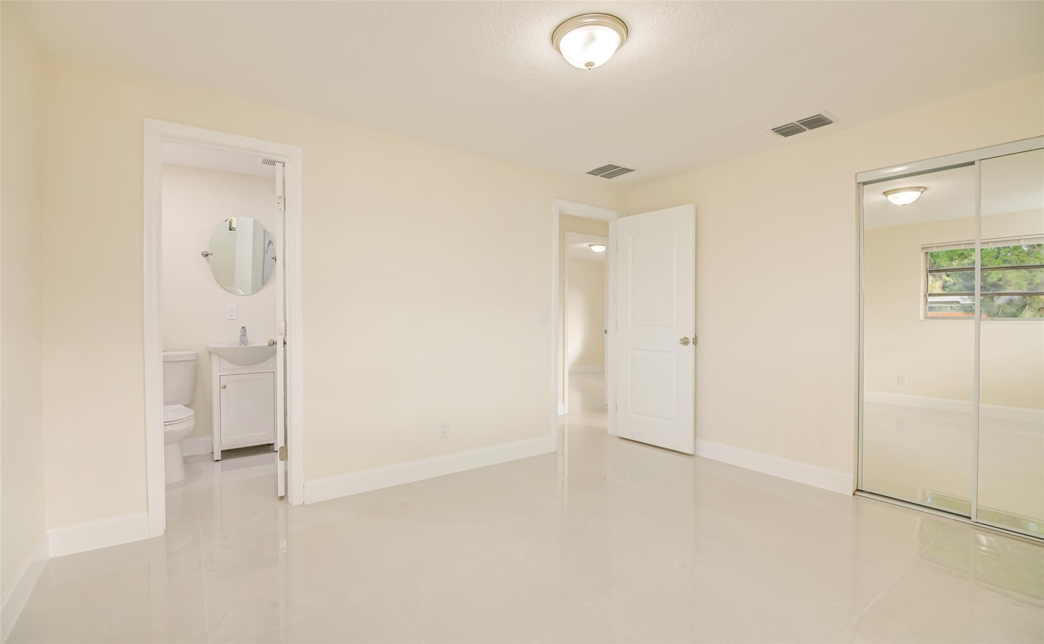 CHURCHILL DOWNS SUB - Residential Lease