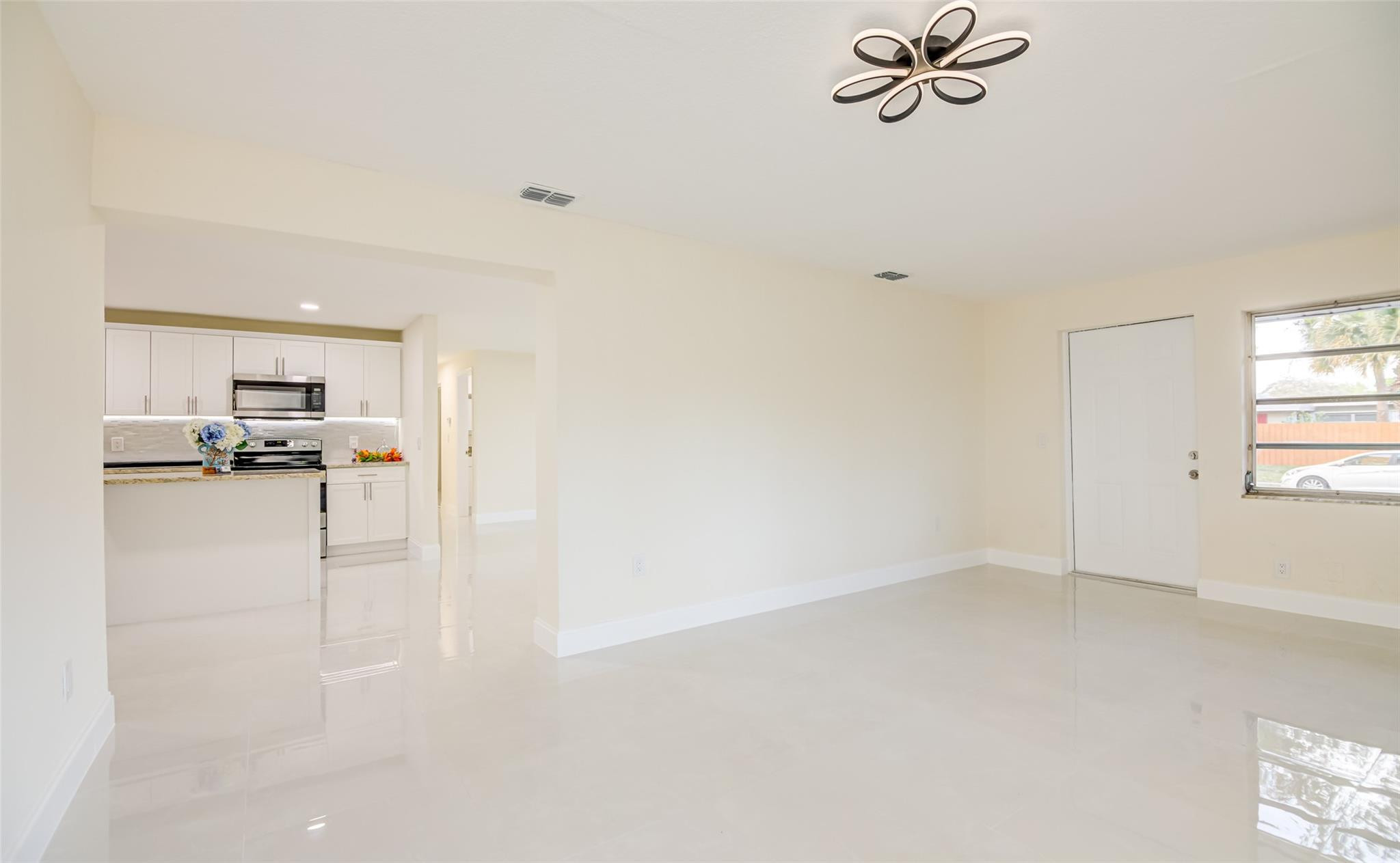 CHURCHILL DOWNS SUB - Residential Lease
