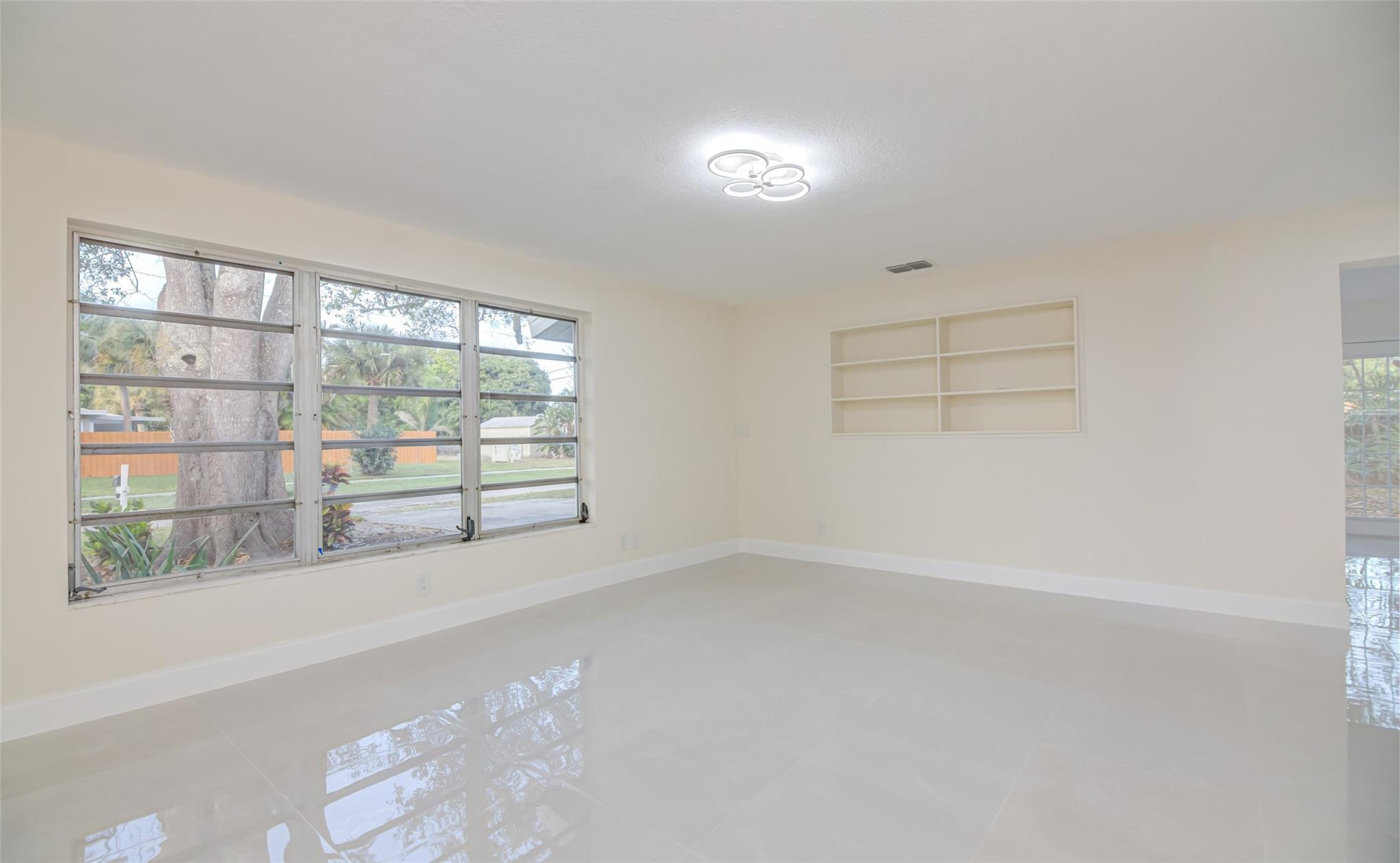 CHURCHILL DOWNS SUB - Residential Lease