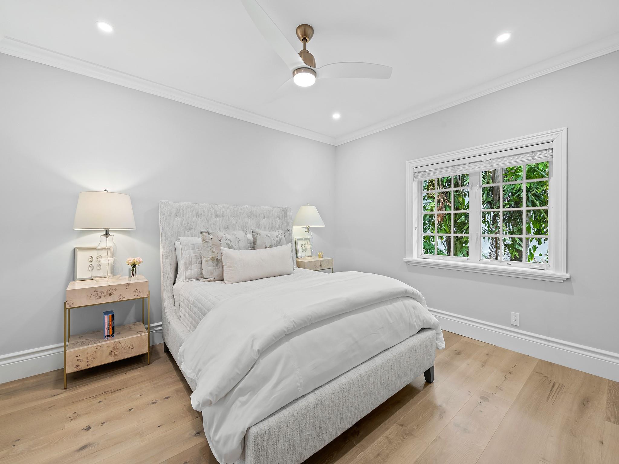 RIO VISTA ISLES - Residential