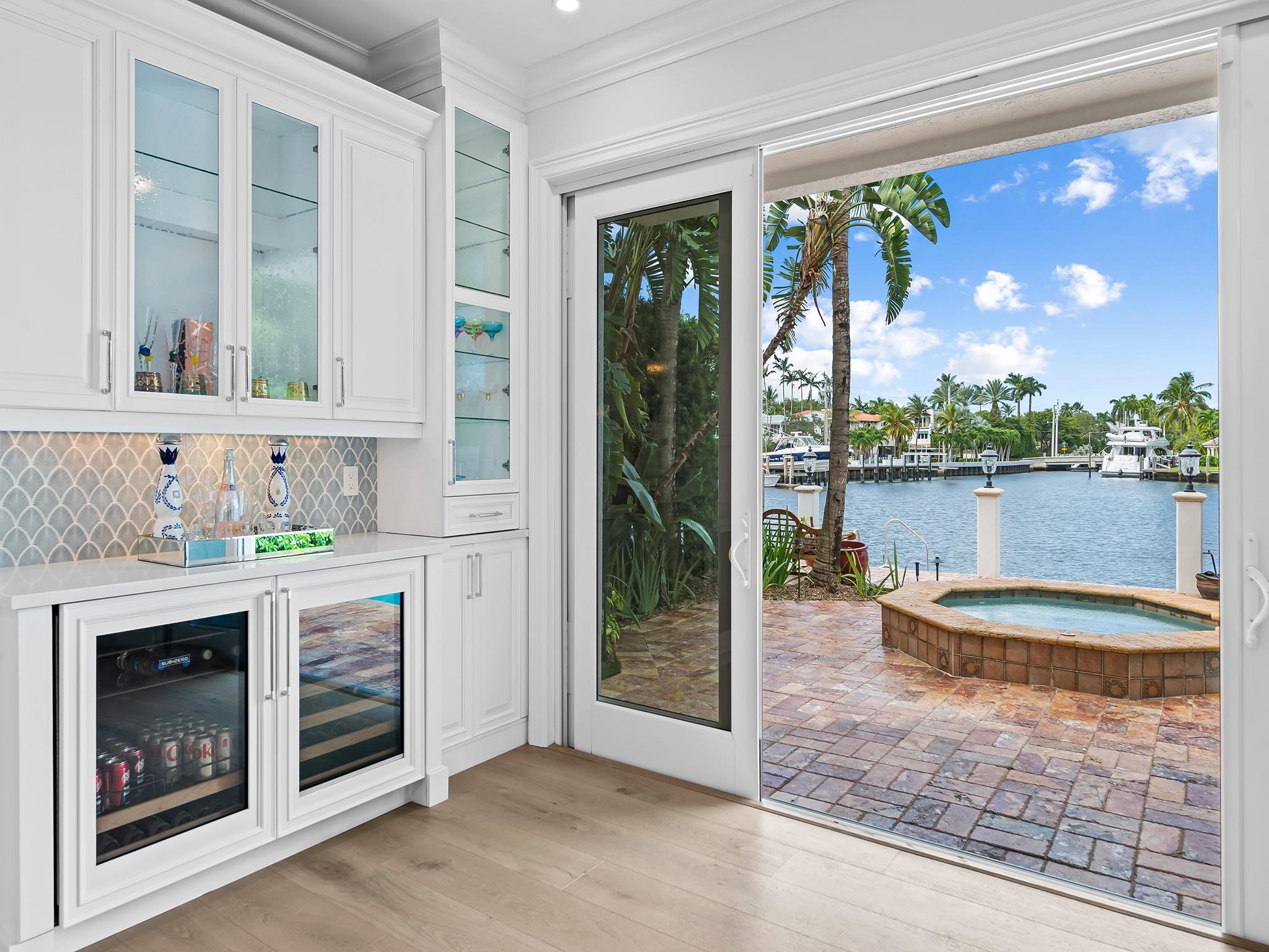 RIO VISTA ISLES - Residential