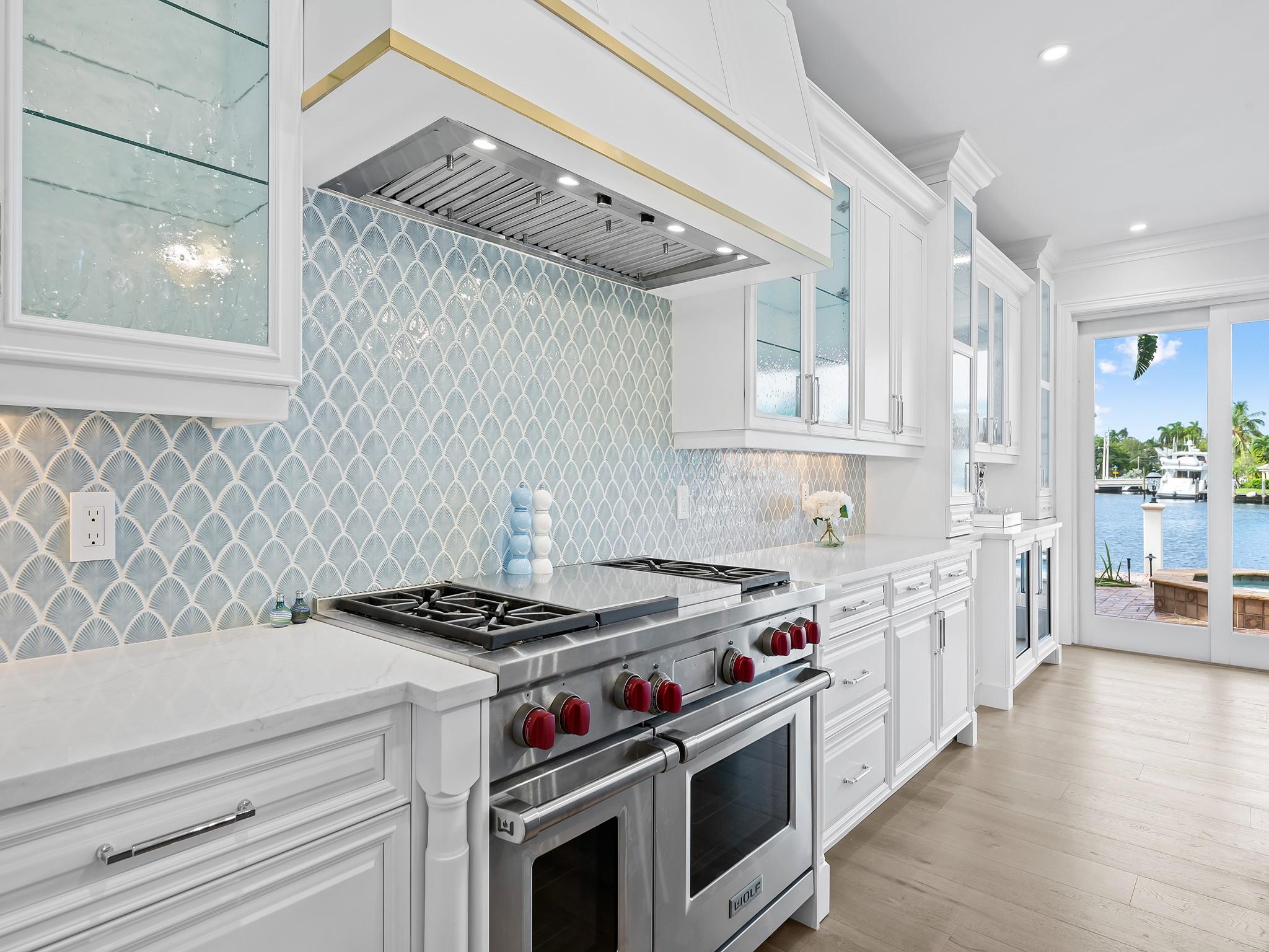 RIO VISTA ISLES - Residential