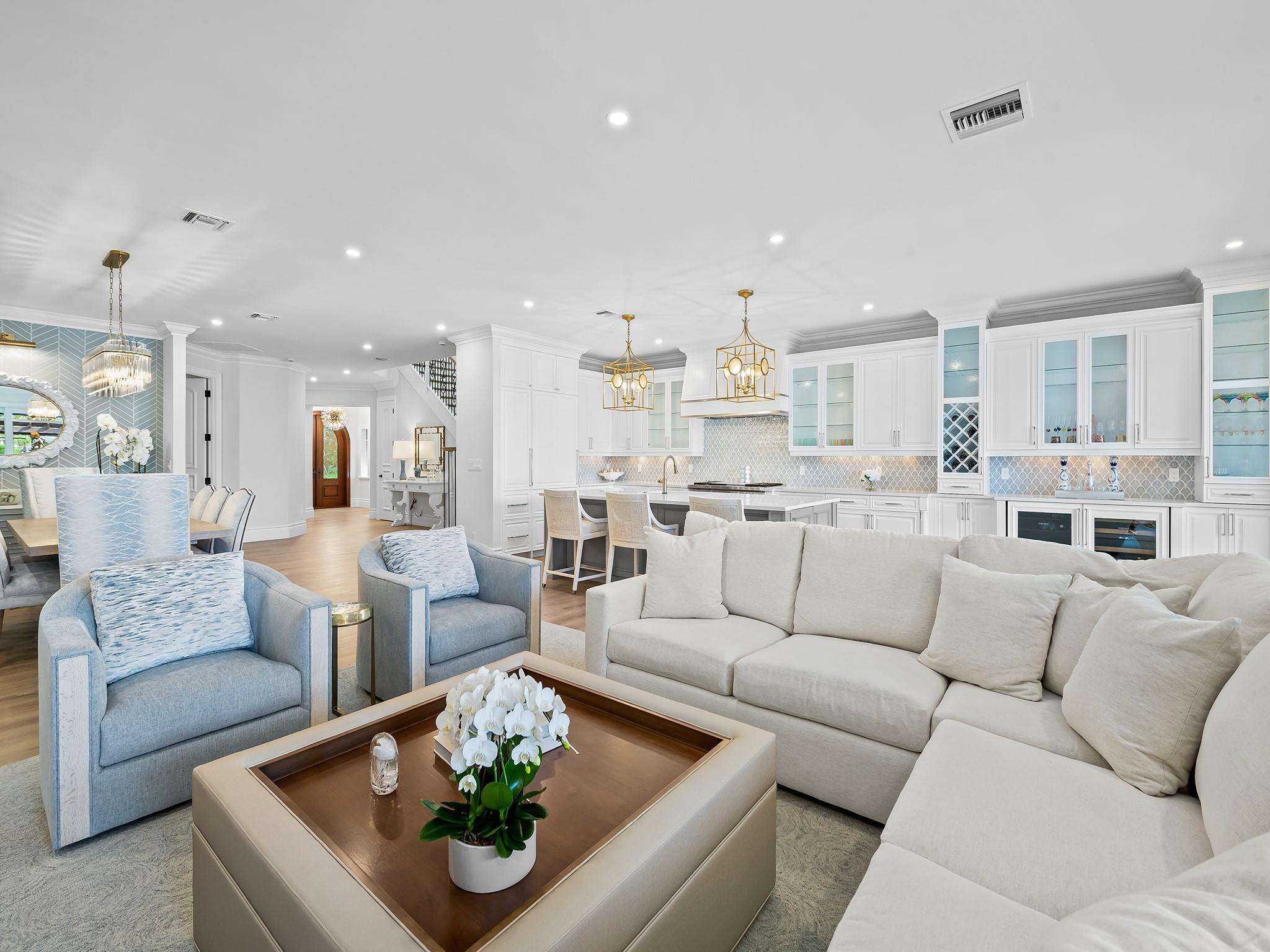 RIO VISTA ISLES - Residential