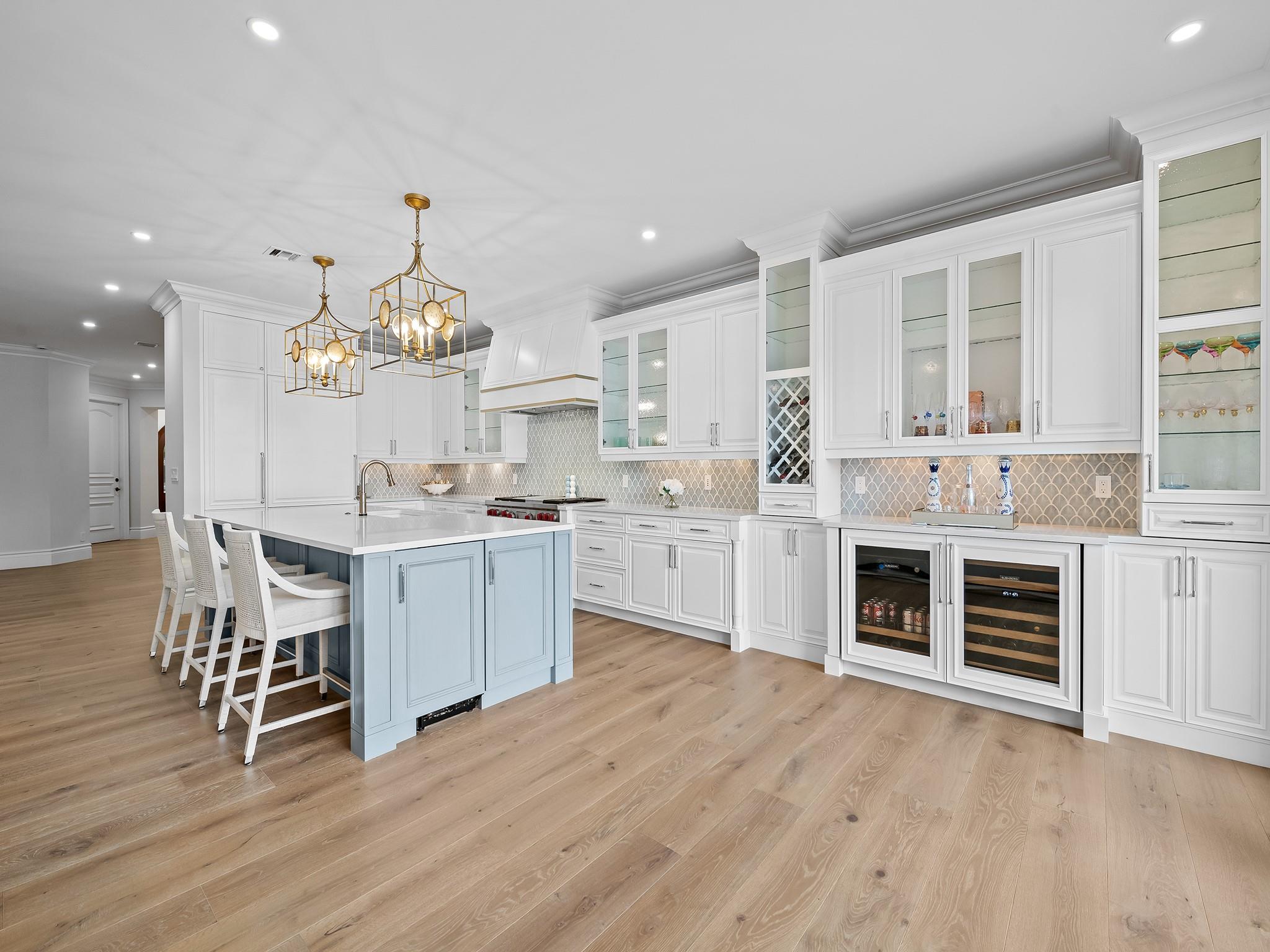 RIO VISTA ISLES - Residential