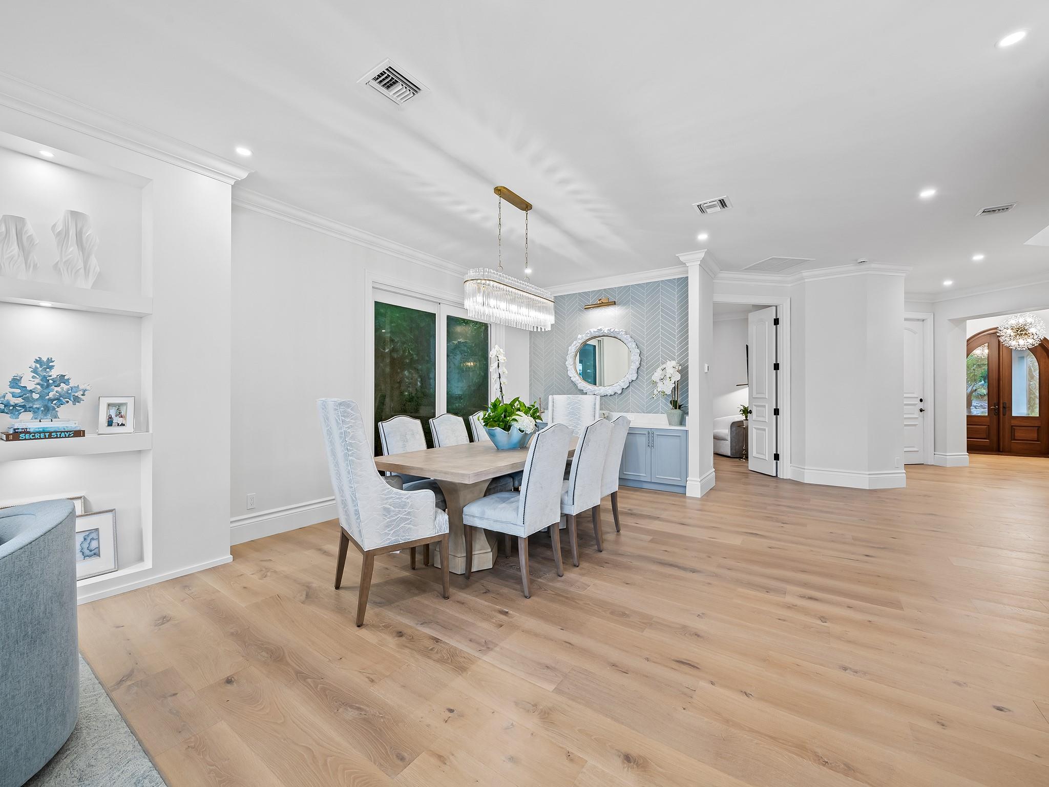 RIO VISTA ISLES - Residential