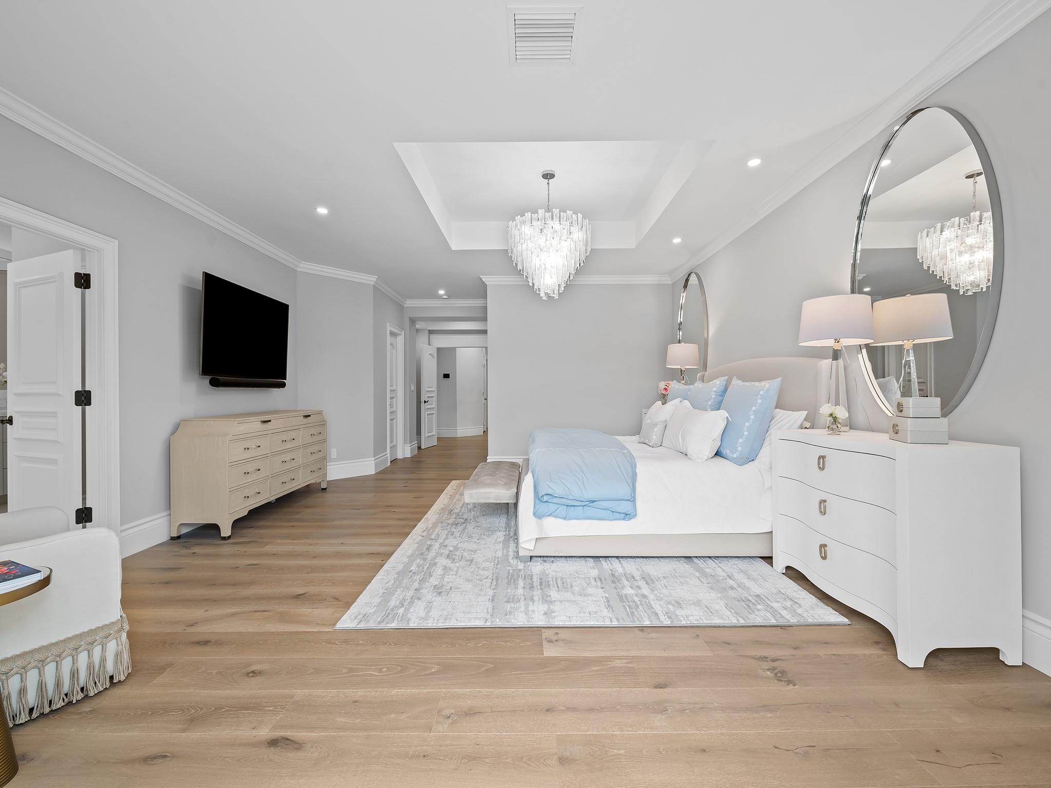 RIO VISTA ISLES - Residential