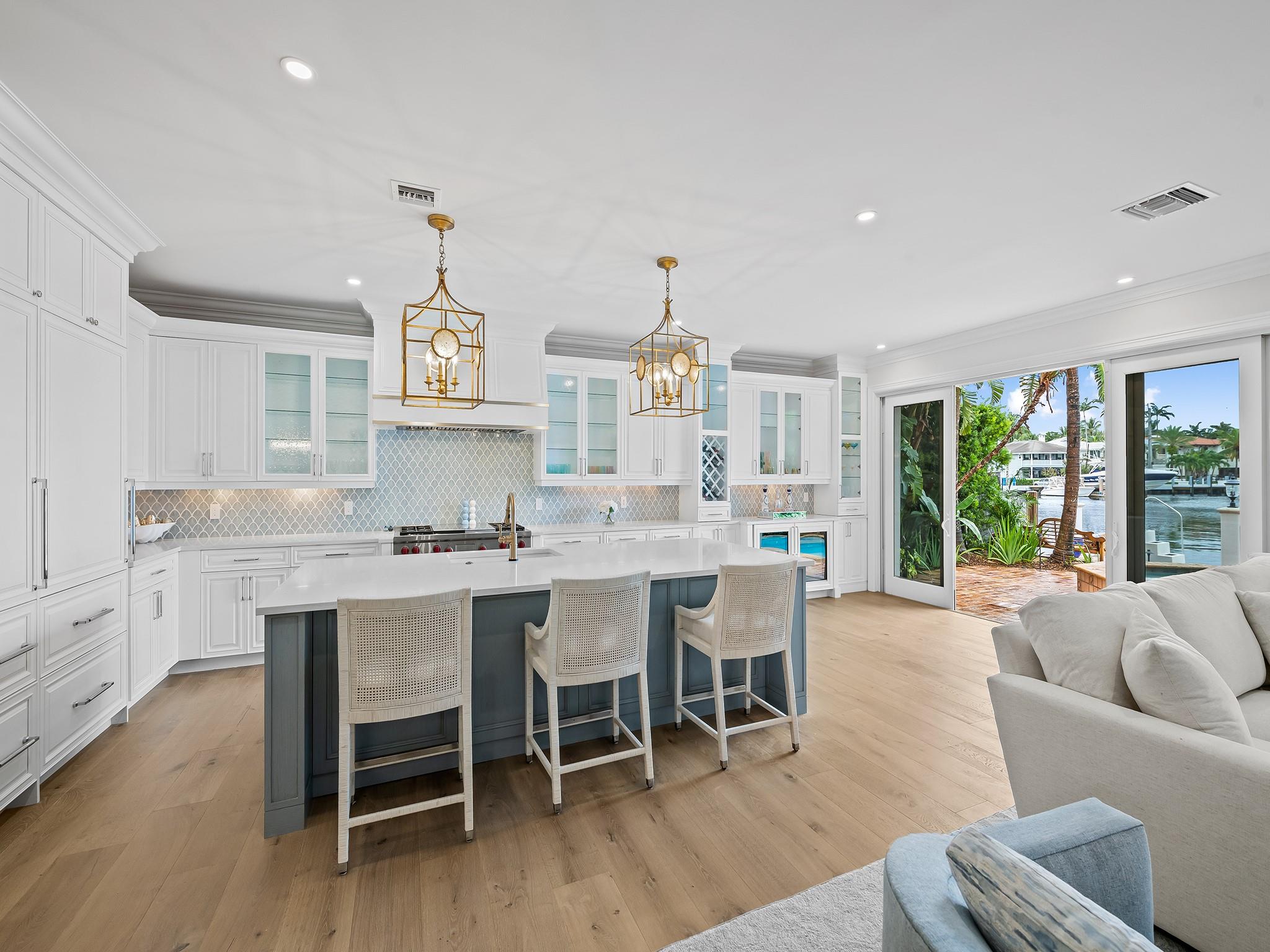 RIO VISTA ISLES - Residential