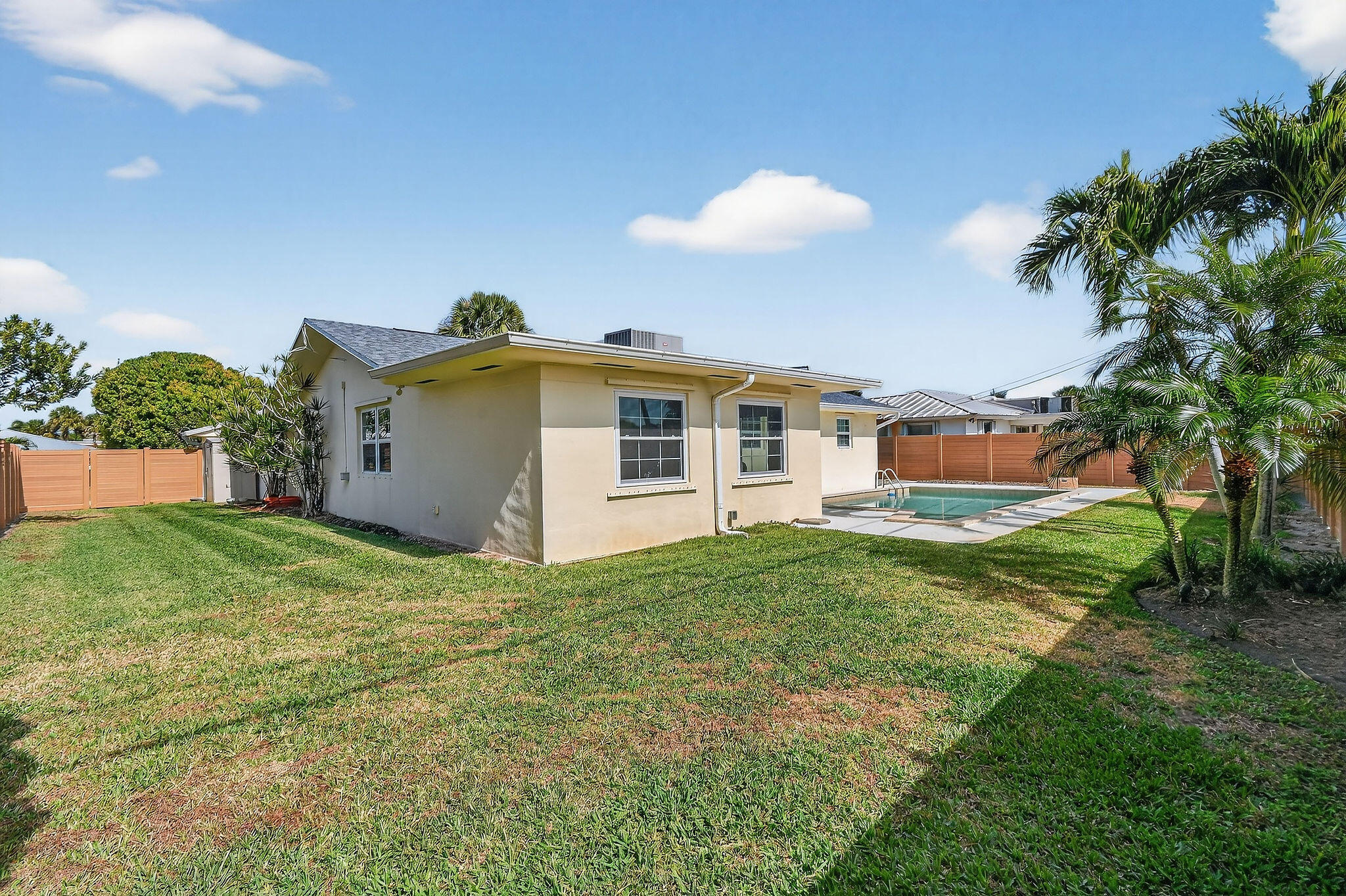 PALM BEACH GARDENS 5 - Residential