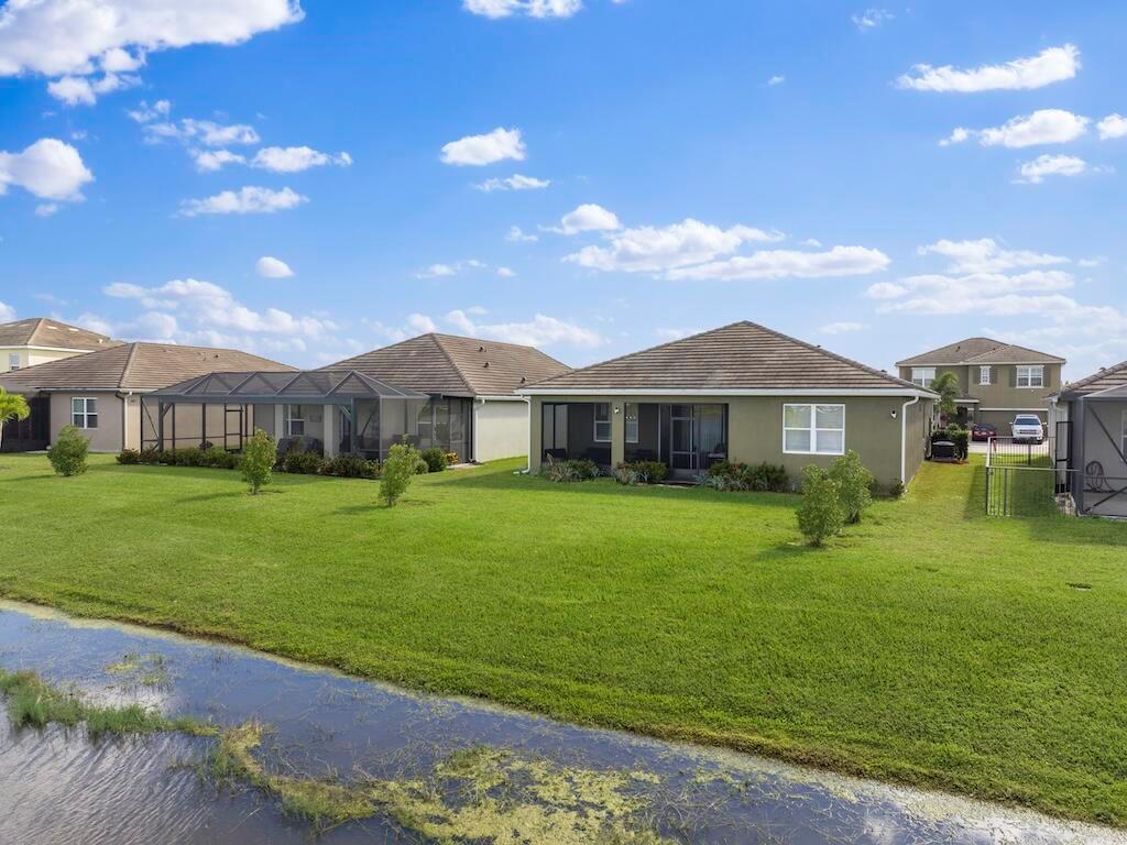 TRADITION PLAT NO 20 - TH - Residential Lease