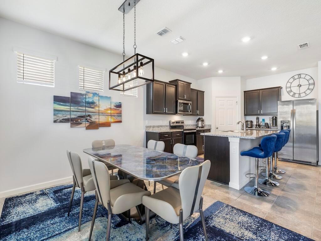 TRADITION PLAT NO 20 - TH - Residential Lease