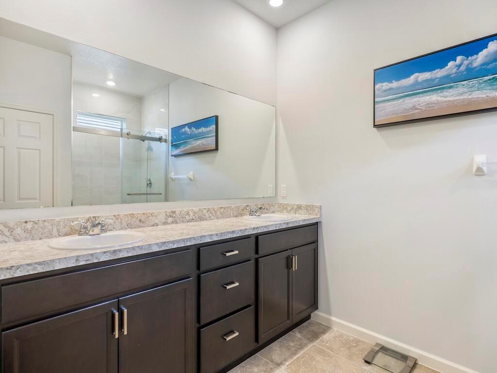 TRADITION PLAT NO 20 - TH - Residential Lease