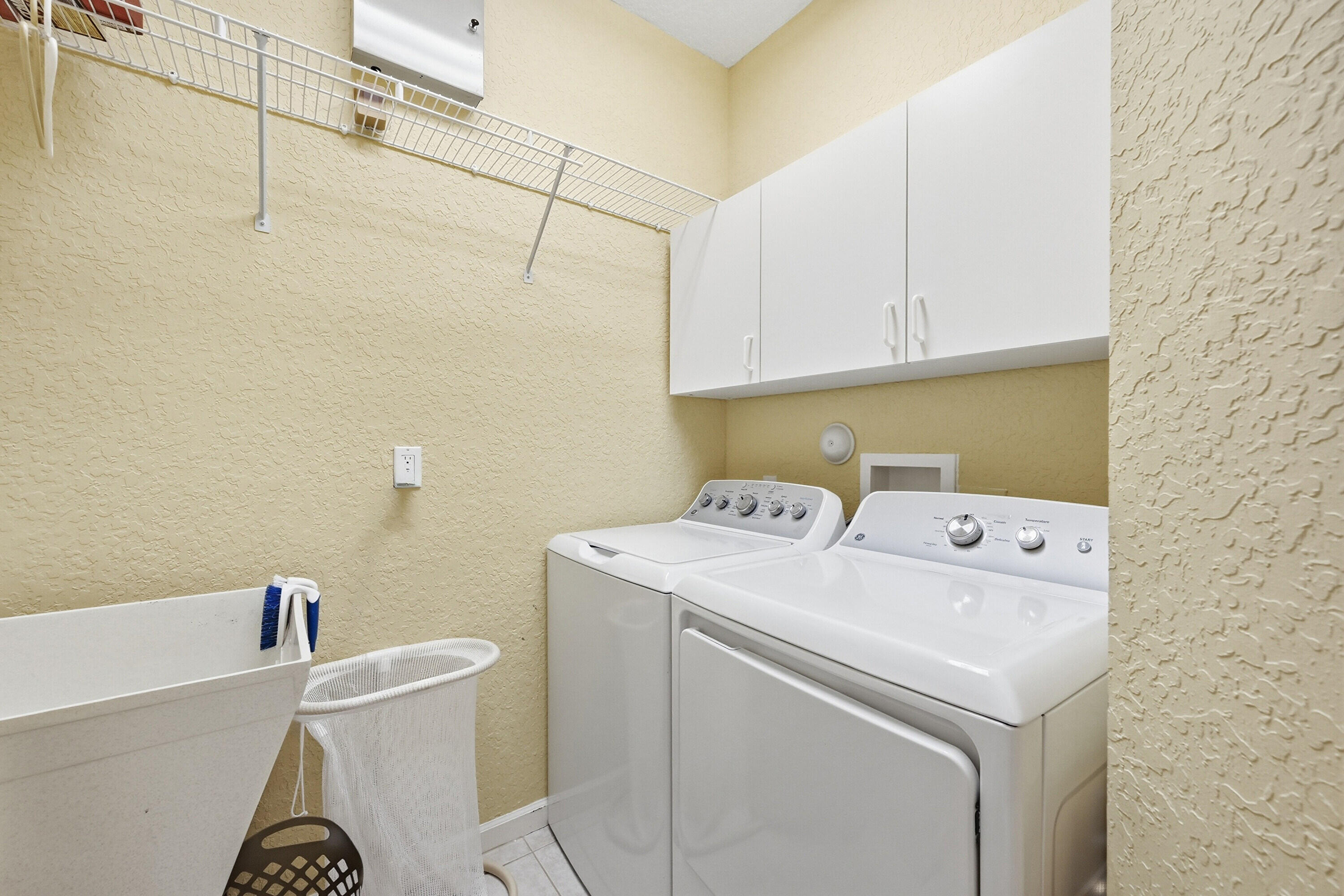 HAMMOCK POINT  / Grand Cypress - Residential