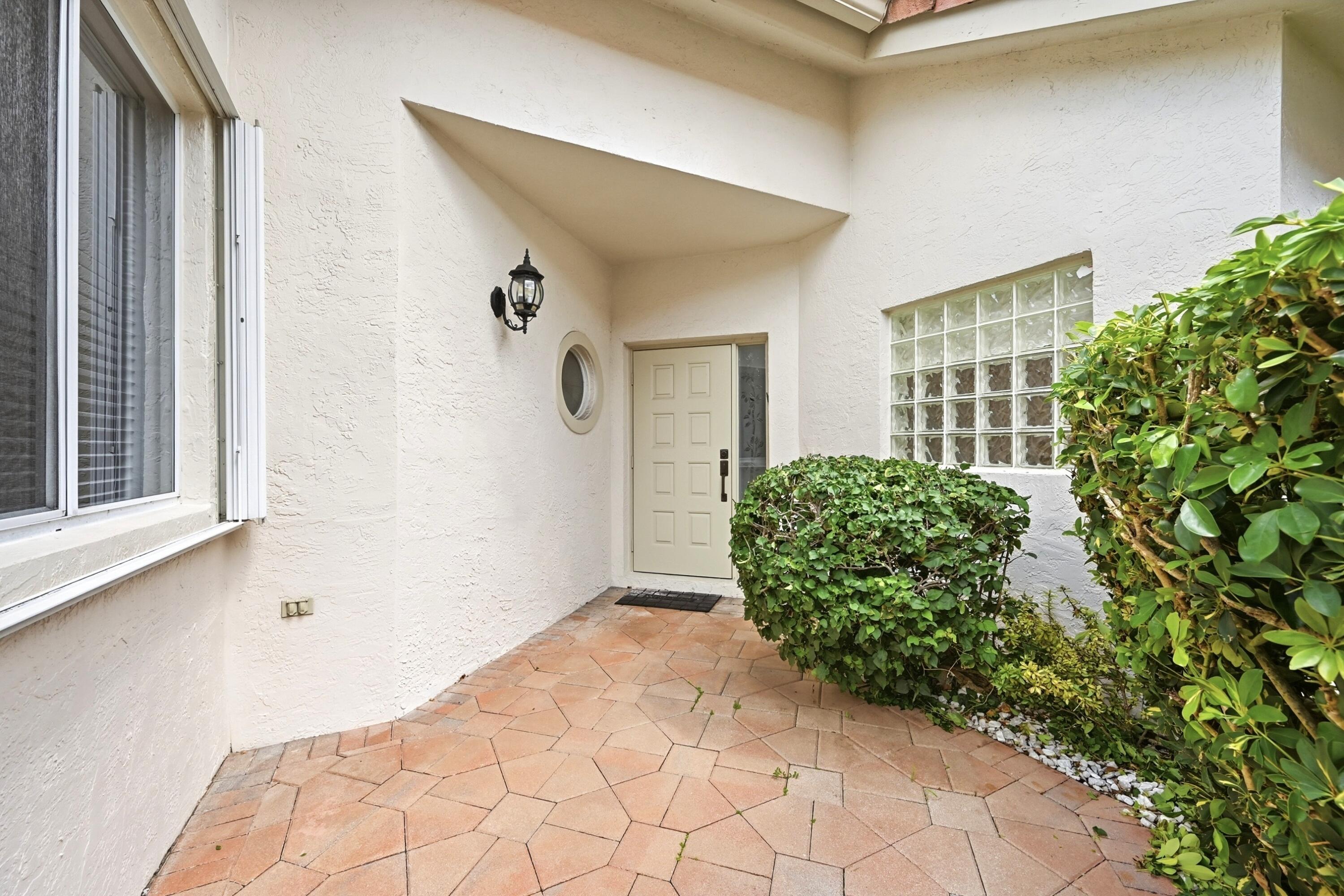 HAMMOCK POINT  / Grand Cypress - Residential