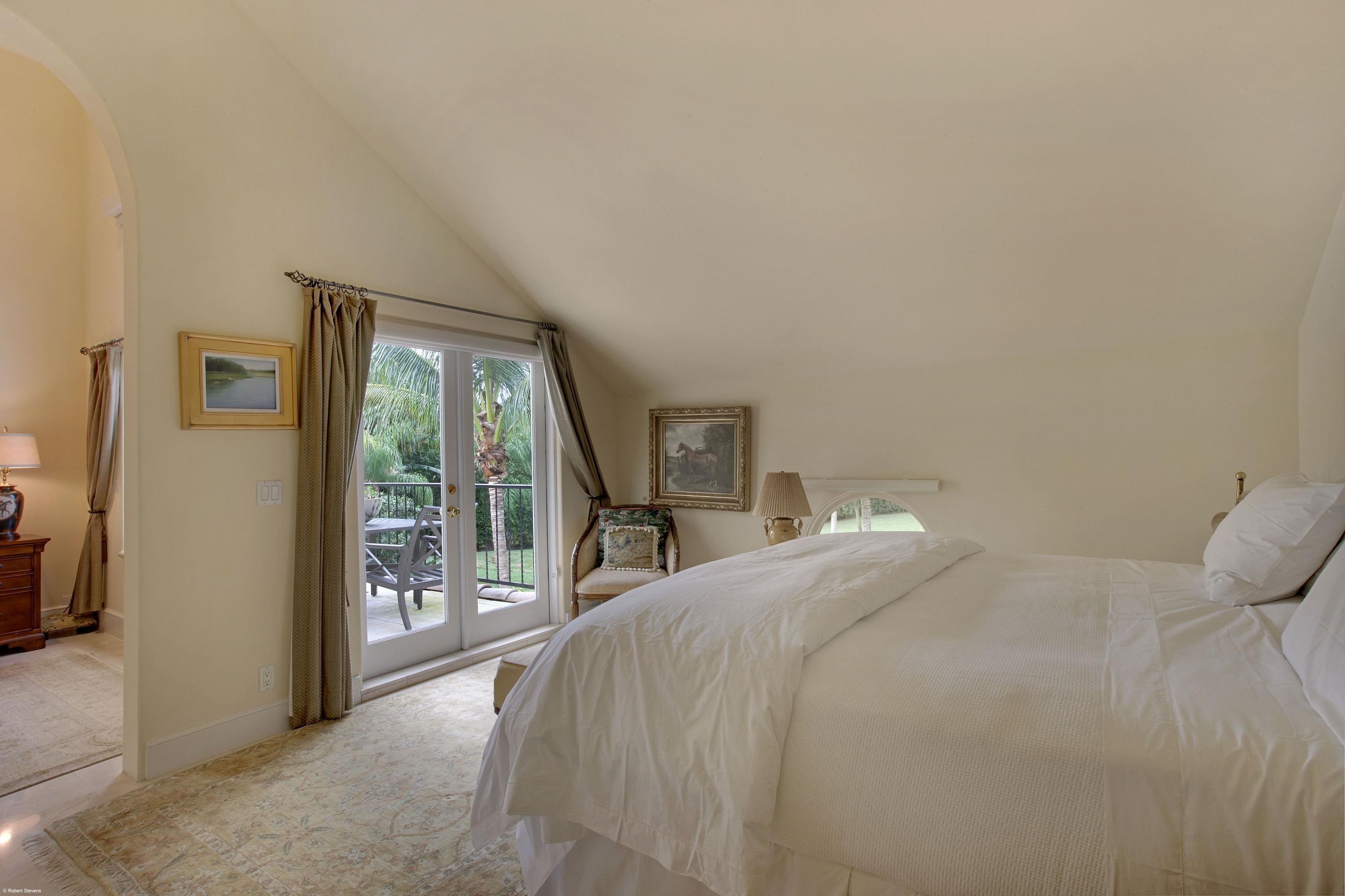 MALLET HILL OF WELLINGTON COUNTRYPLACE - Residential