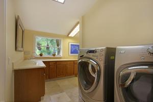 MALLET HILL OF WELLINGTON - Residential