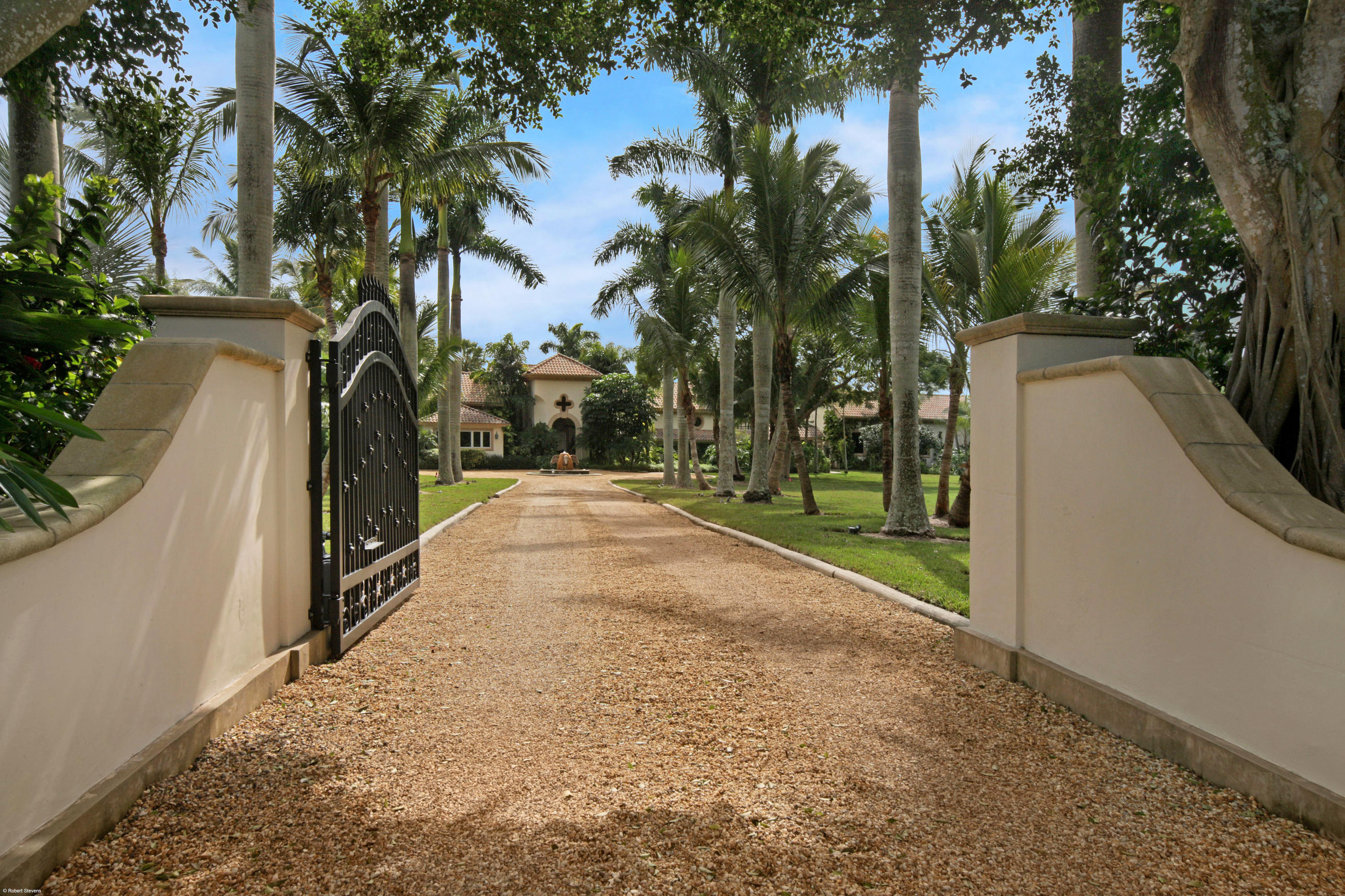 MALLET HILL OF WELLINGTON COUNTRYPLACE - Residential