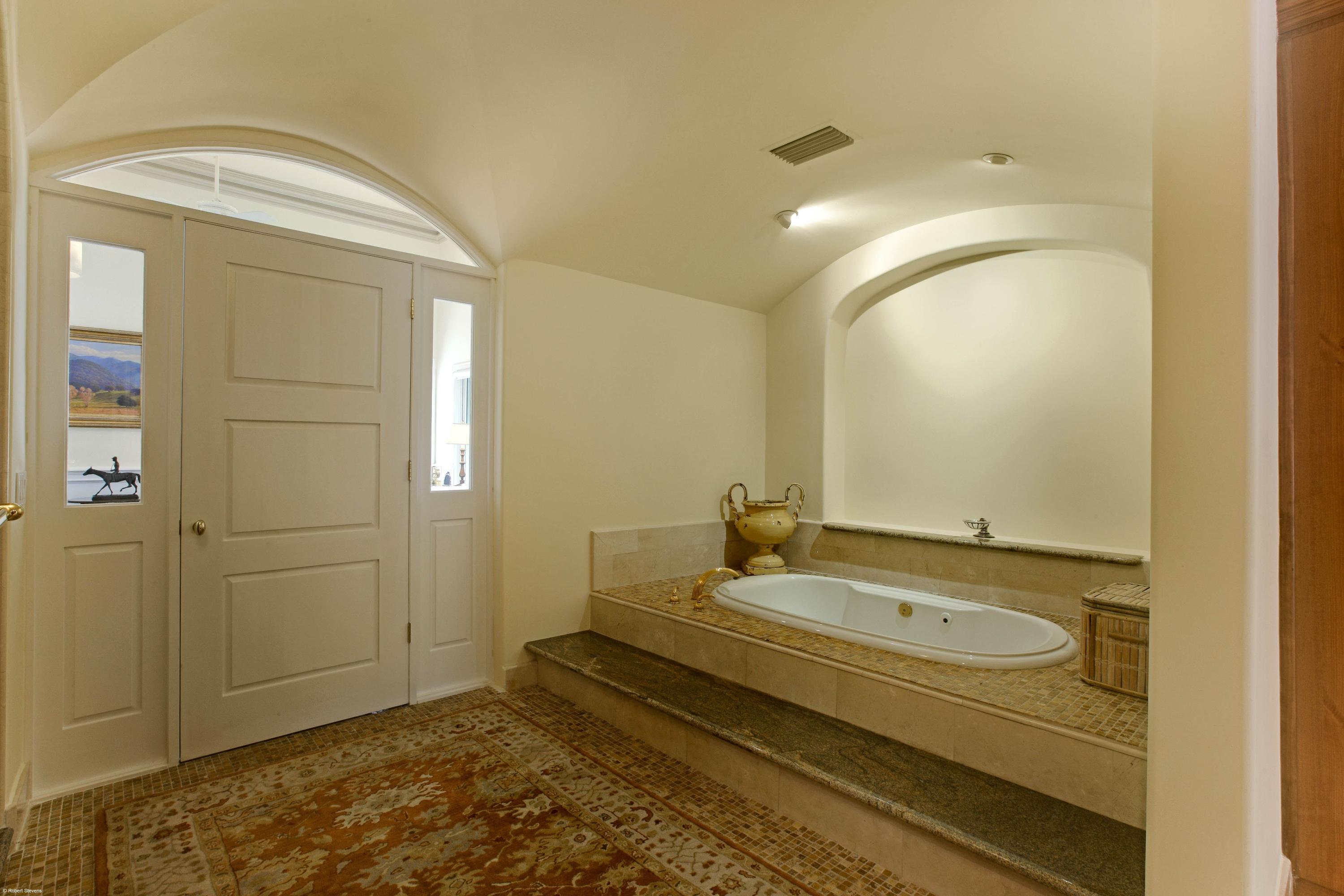 MALLET HILL OF WELLINGTON COUNTRYPLACE - Residential