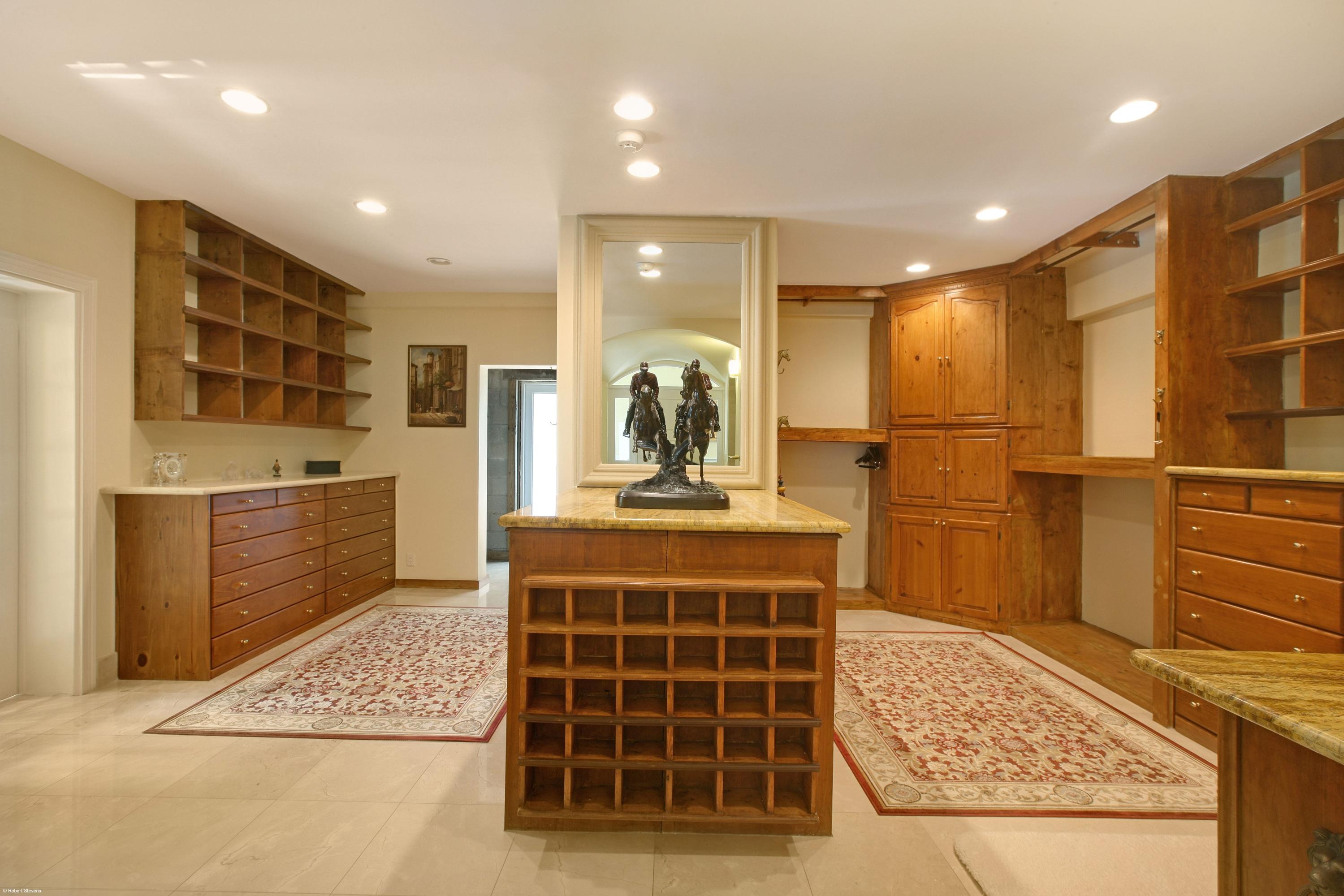 MALLET HILL OF WELLINGTON COUNTRYPLACE - Residential