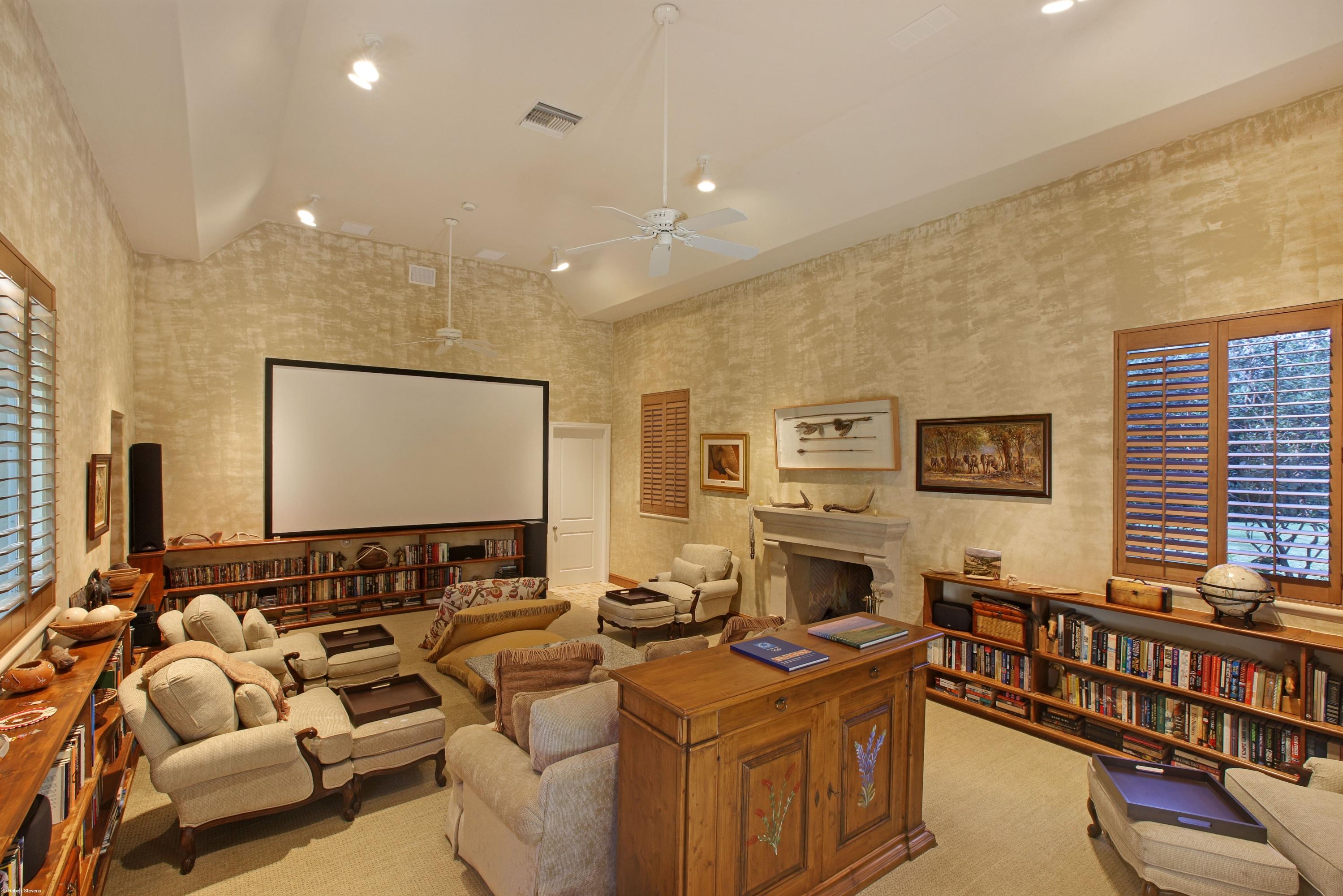 MALLET HILL OF WELLINGTON COUNTRYPLACE - Residential