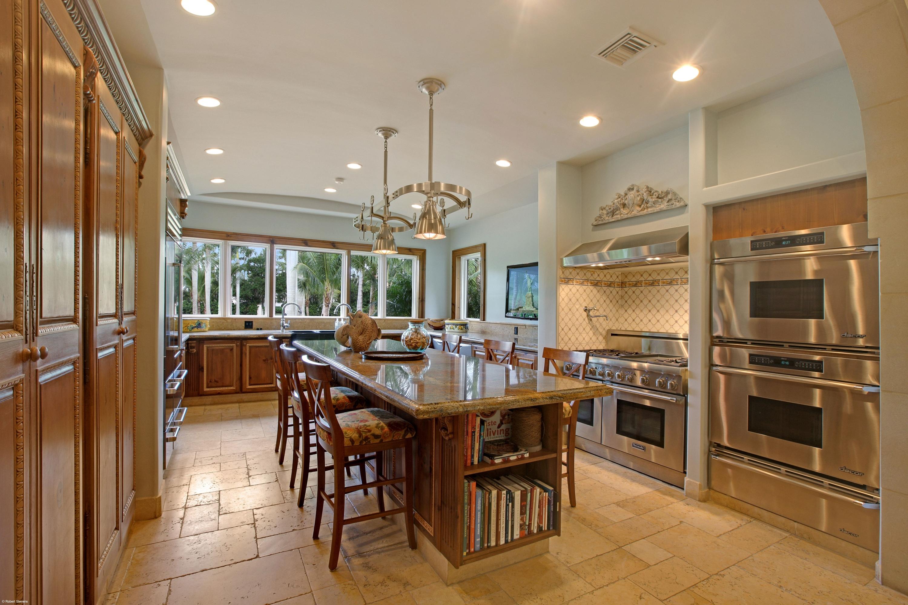 MALLET HILL OF WELLINGTON COUNTRYPLACE - Residential