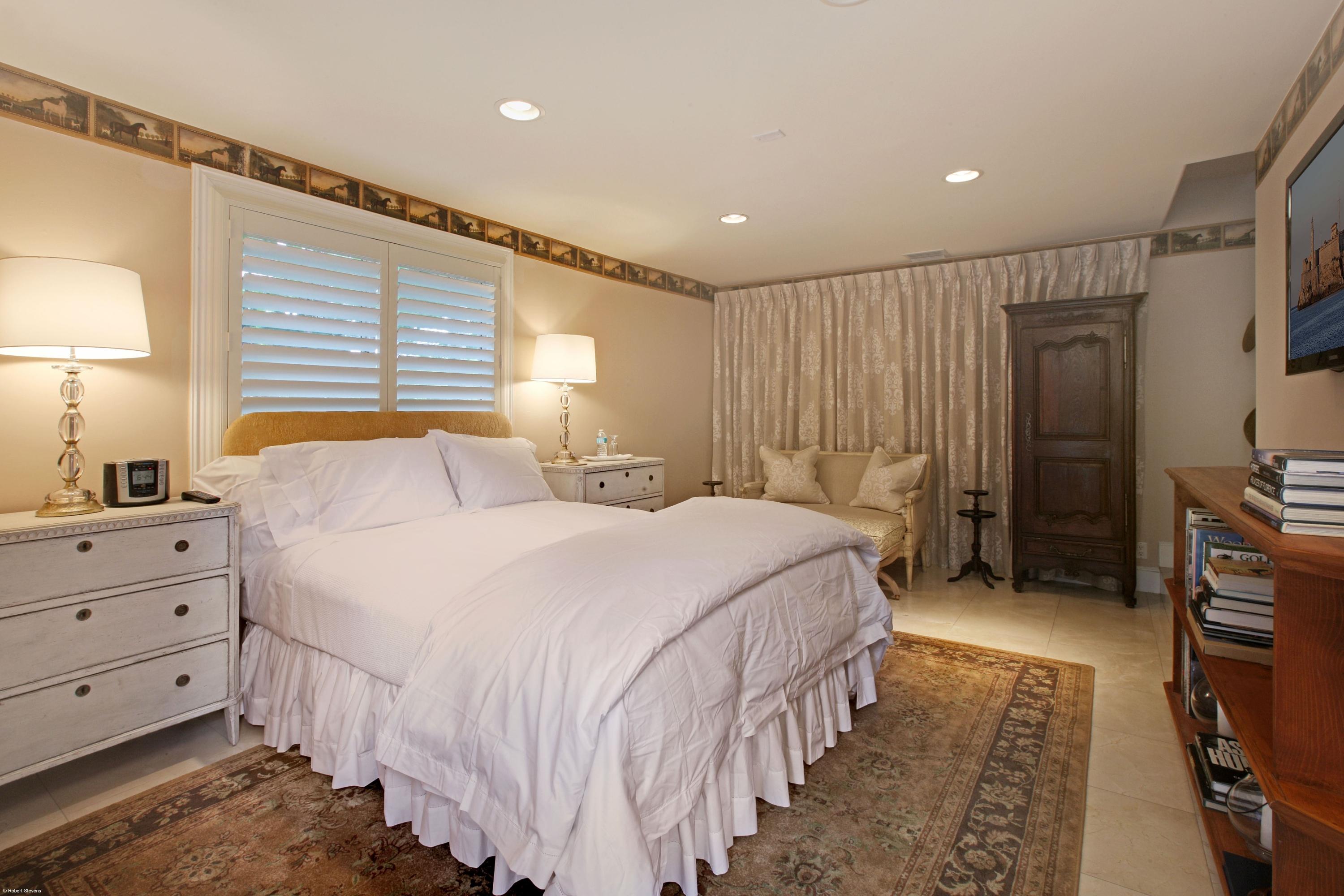 MALLET HILL OF WELLINGTON COUNTRYPLACE - Residential