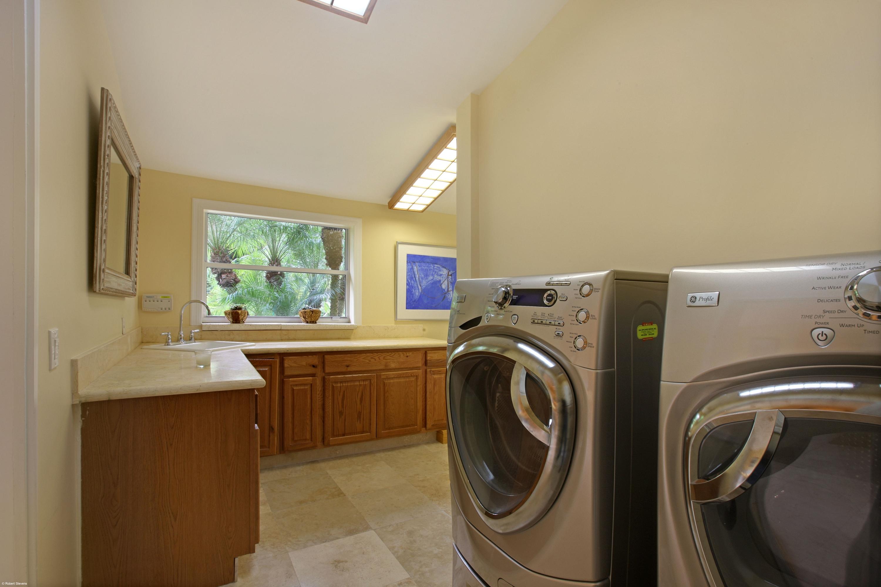 MALLET HILL OF WELLINGTON COUNTRYPLACE - Residential