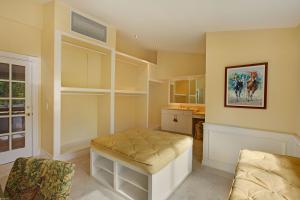 MALLET HILL OF WELLINGTON - Residential