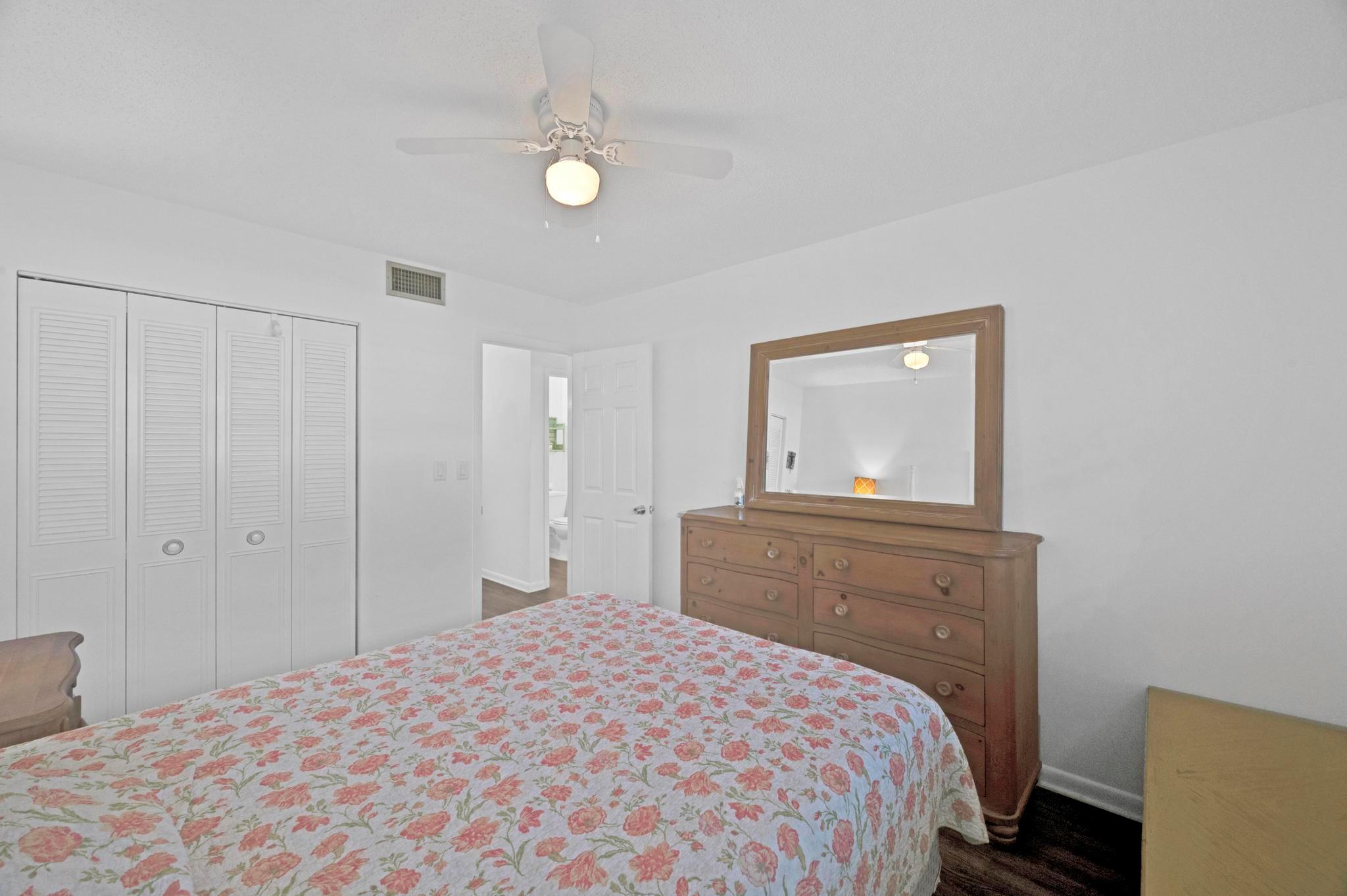 Photo 17 of 27 of 2929 SE Ocean Boulevard 9 condo