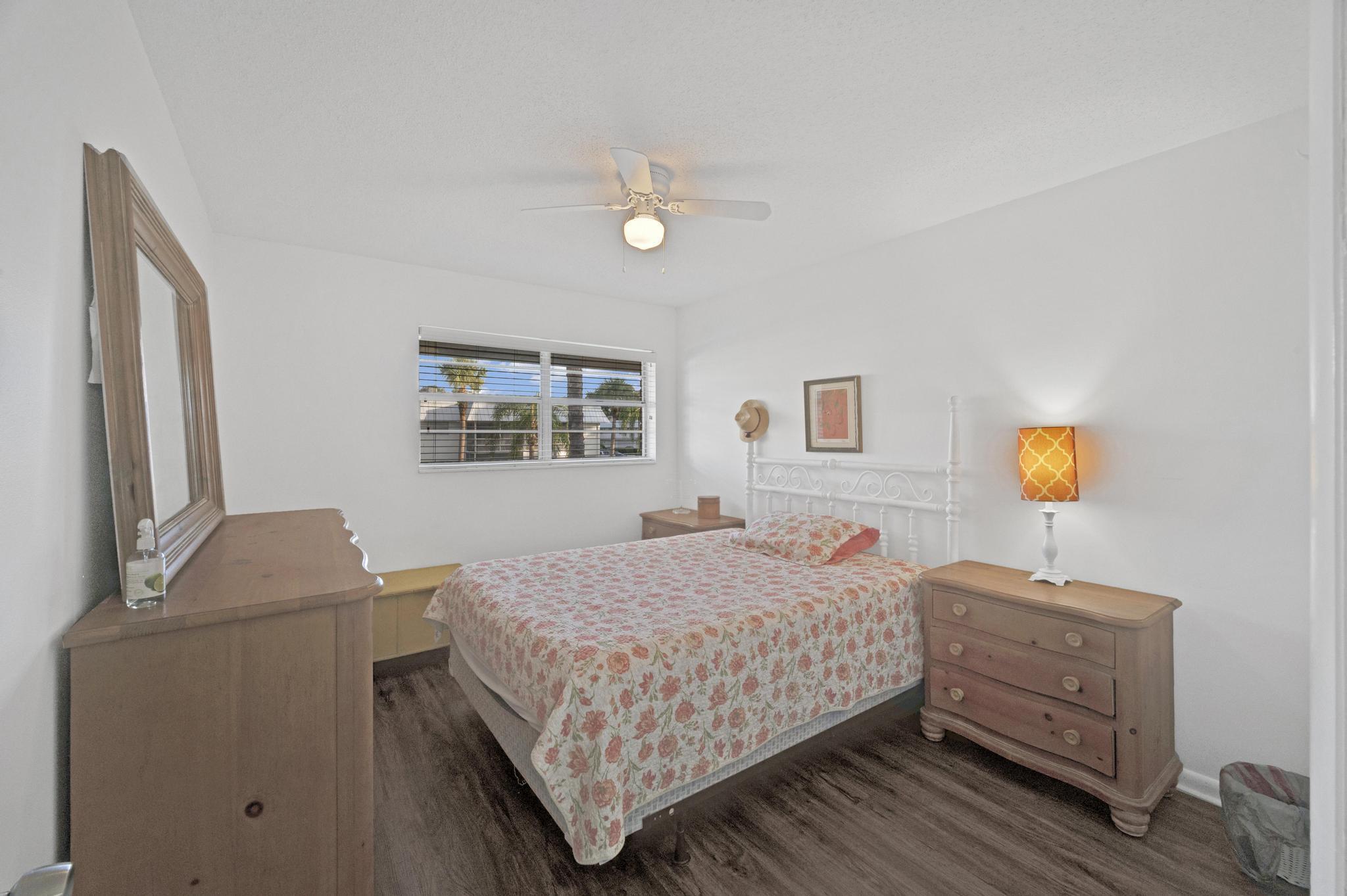 Photo 16 of 27 of 2929 SE Ocean Boulevard 9 condo