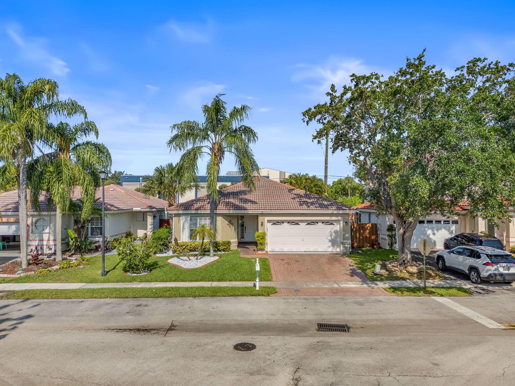 Photo of 2540 NW 80th Avenue, Margate, FL 33063 (MLS # B26031926)