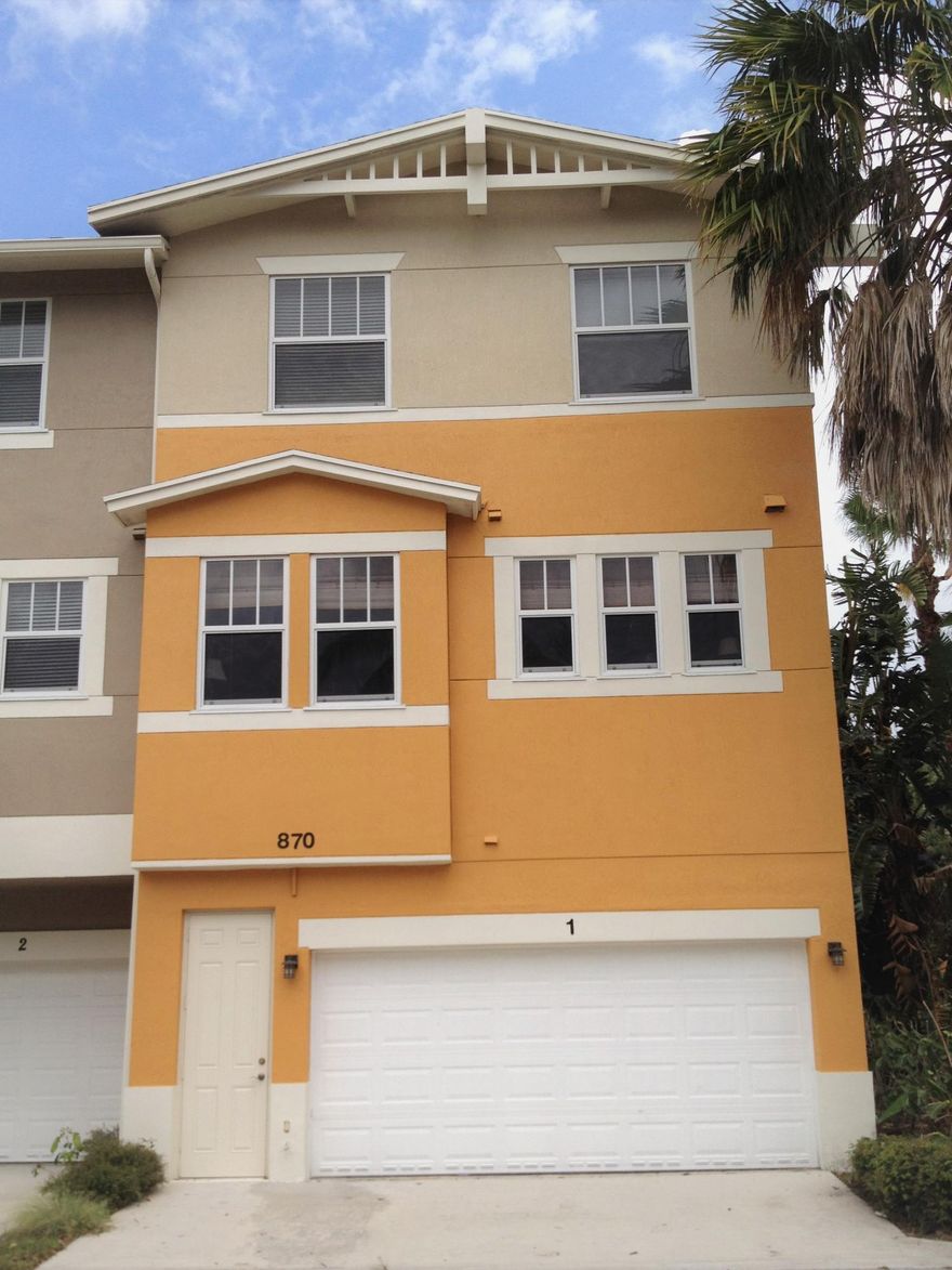 Stunning 4 bed, 3.5 bath, 2 car garage end unit in CitySide. 1st time on market since original build. Centrally located building within the community, near the lake, clubhouse & pool. Original owner occupant takes great pride in this townhouse & it is reflected throughout. Upgraded kitchen package w/ 42'' light cherry shaker style cabinets, granite counters & subway tile backsplash.  Rich wood floors and neutral walls create an inviting tone in the main living area. Newer faucets in all bathrooms. Master bedroom walk-in closet.  Additional master bedroom / in-law suite with full bath on 1st floor. New easy-open impact windows installed 2014. Shows extremely well.  Won't disappoint.