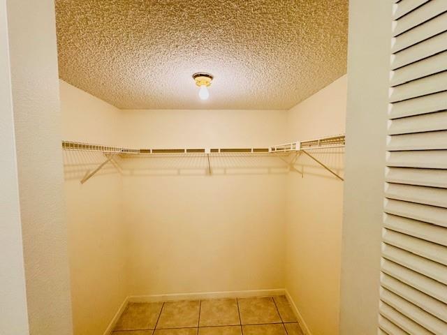 9401 Lime Bay Blvd 114, Tamarac, FL, 33321/$77,000 4 9401 Lime Bay Blvd 114
