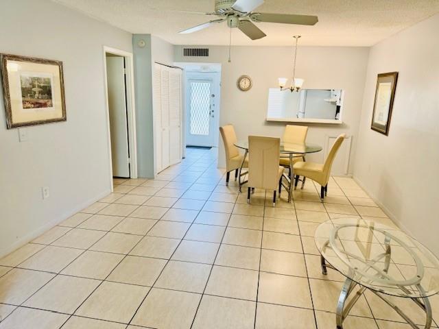 9401 Lime Bay Blvd 114, Tamarac, FL, 33321/$77,000 2 9401 Lime Bay Blvd 114
