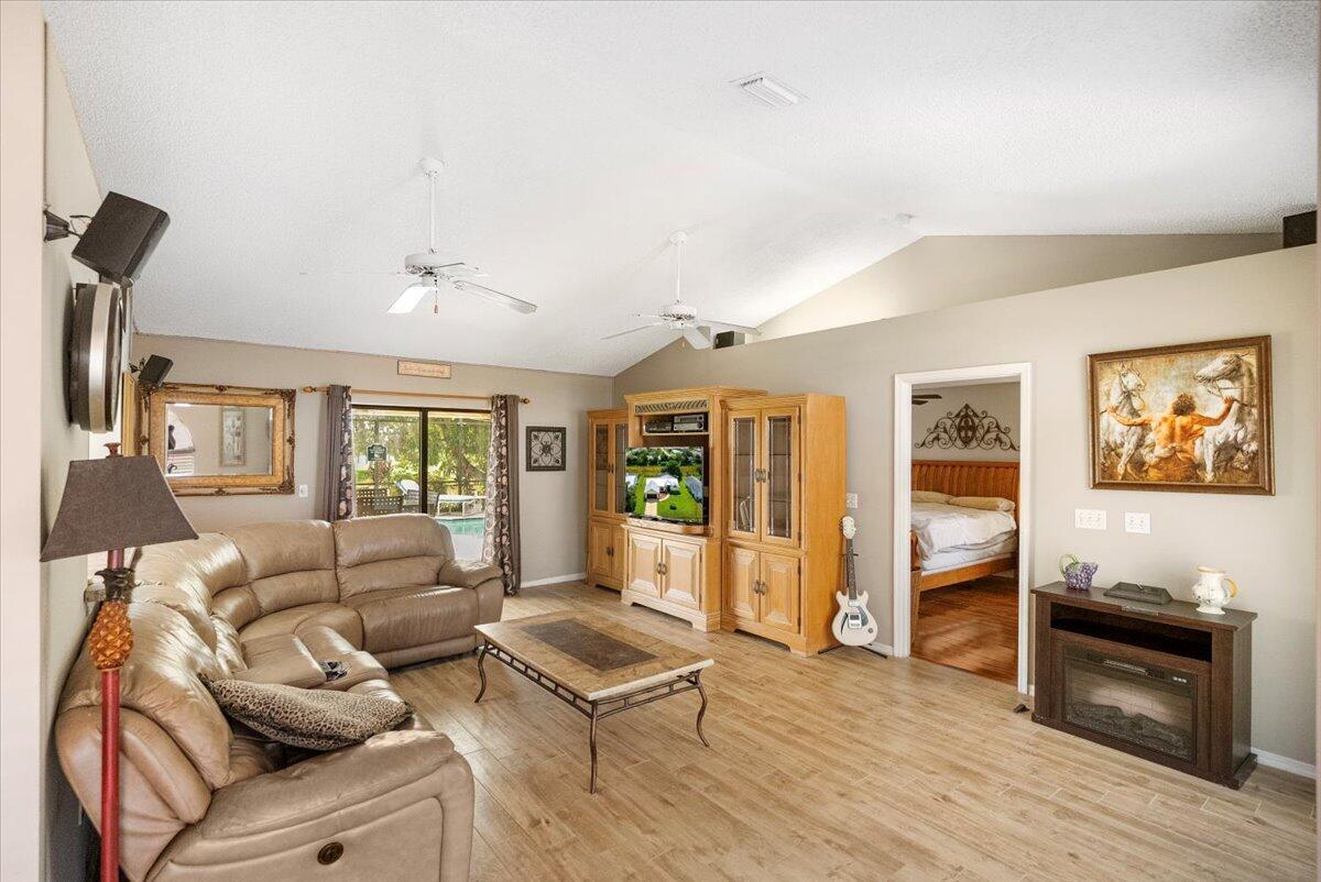 PORT ST LUCIE SECTION 43 - Residential