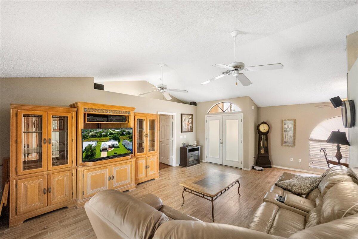 PORT ST LUCIE SECTION 43 - Residential