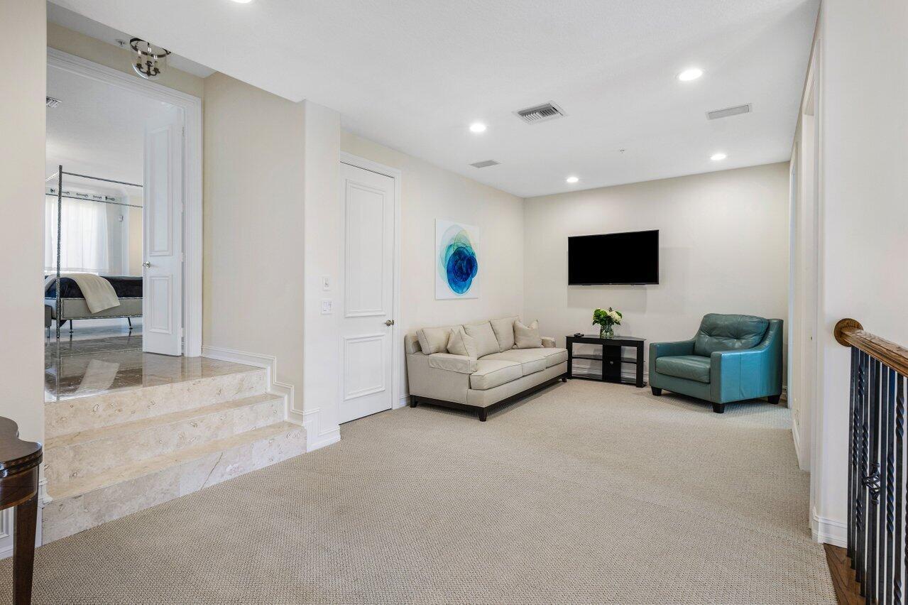 OCEAN GRANDE PLACE - Residential Lease