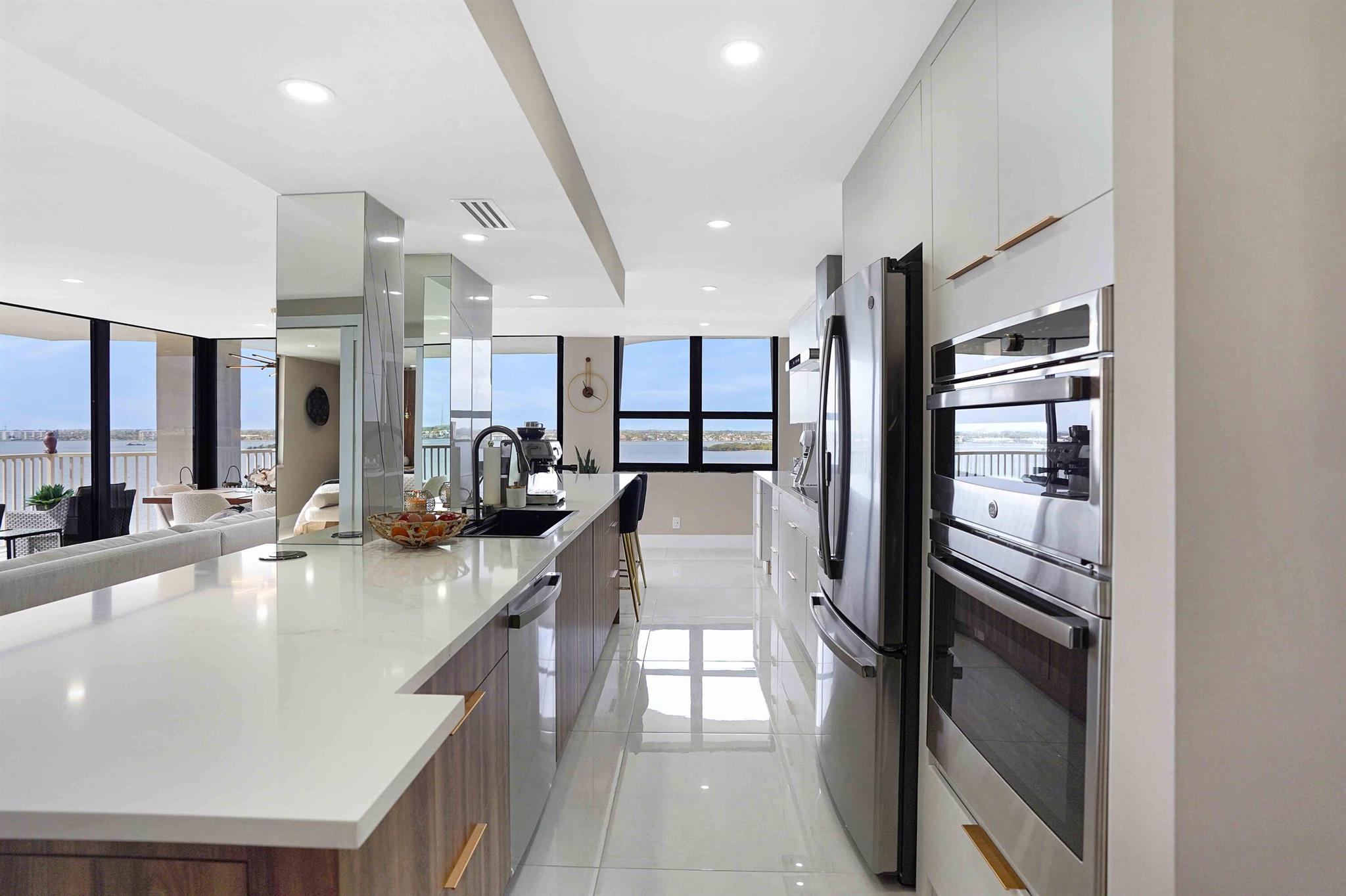 DUNES TOWERS COND A & B 15-42-43, PART OF GOV LOT - Residential